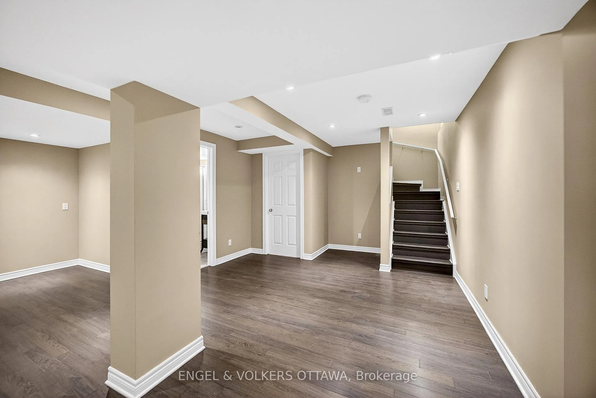 Photo 42 of 180 Lanark Avenue, Ottawa, Westboro North — HOMEH