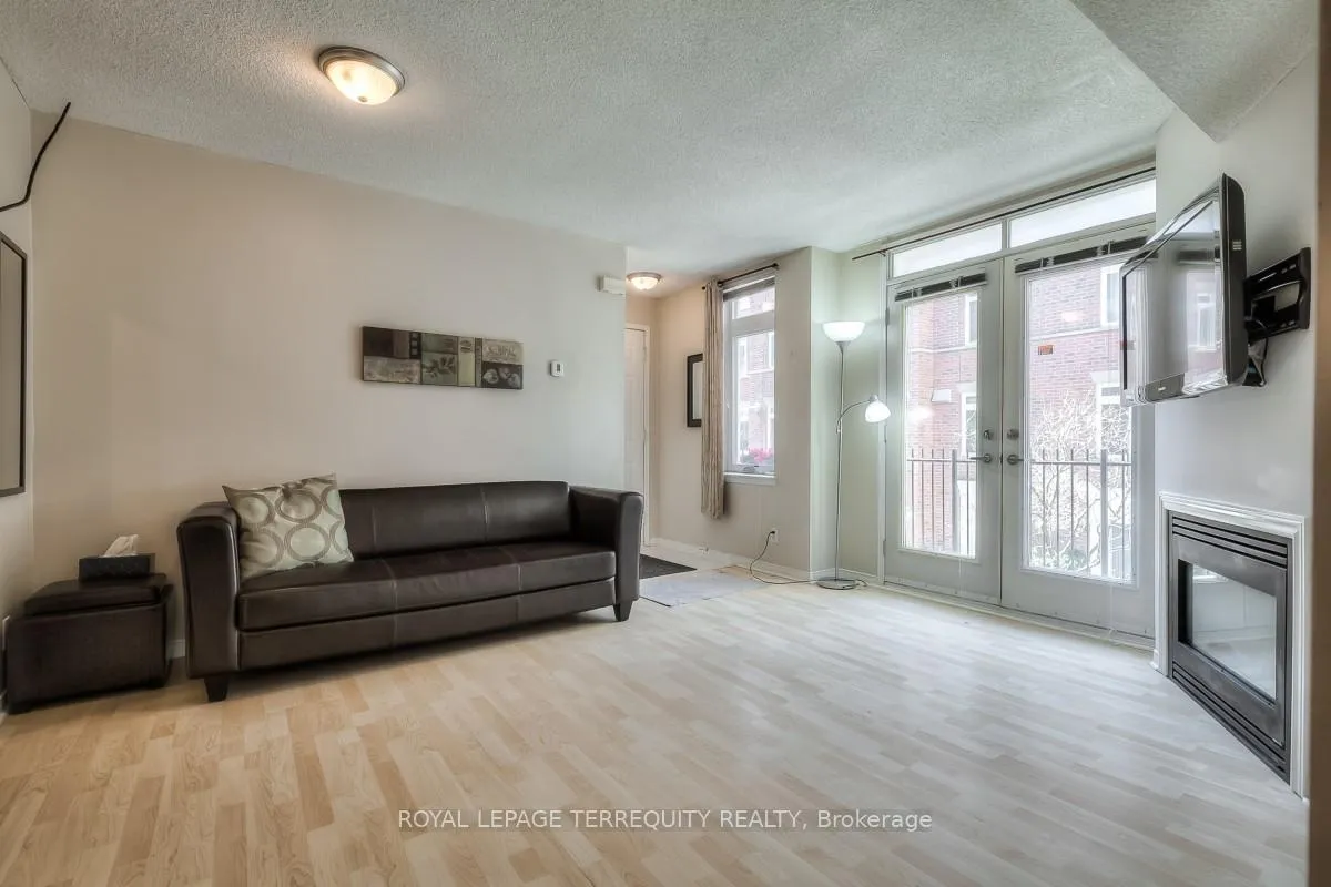 Photo 8 of Unit 18, 106 Redpath Avenue, Toronto, Mount Pleasant West — HOMEH