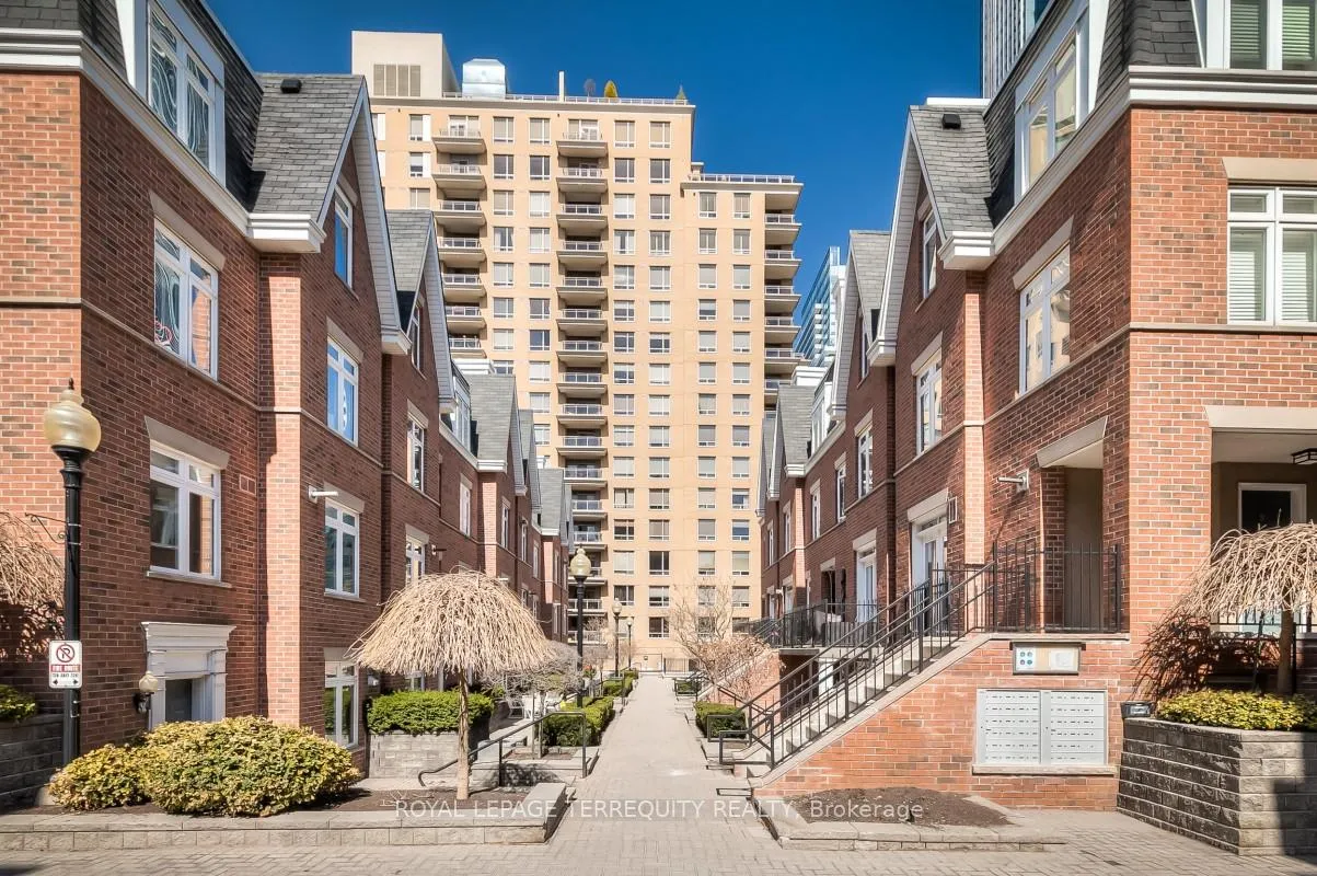 Photo 24 of Unit 18, 106 Redpath Avenue, Toronto, Mount Pleasant West — HOMEH