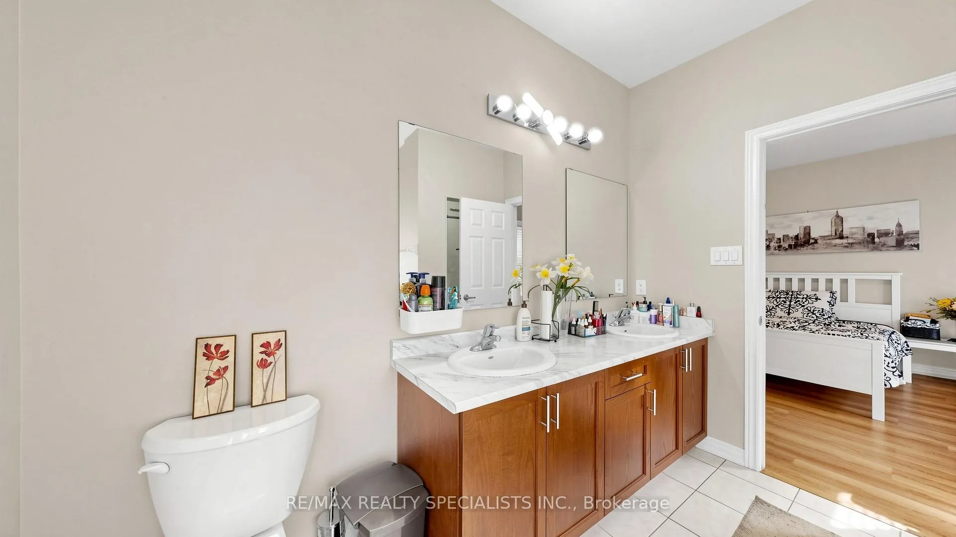 Photo 23 of 13 Vezna Crescent, Brampton, Credit Valley — HOMEH