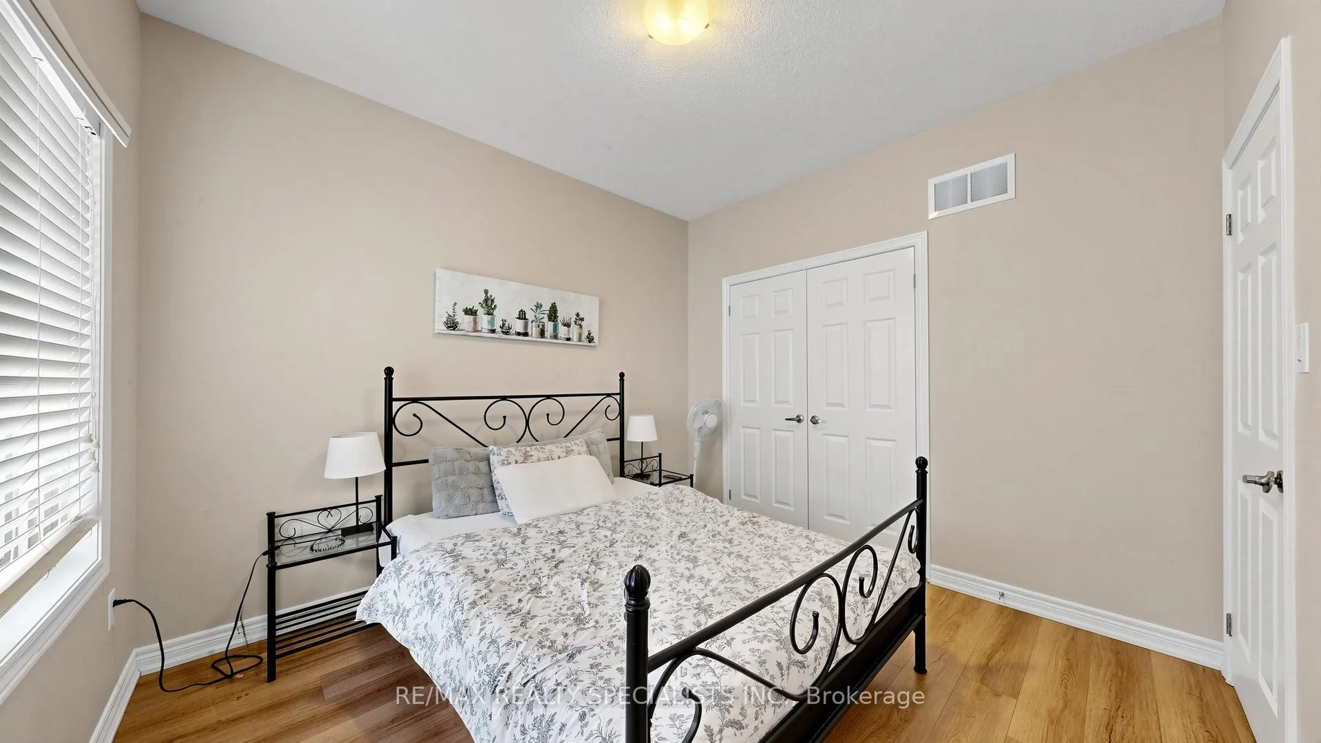 Photo 28 of 13 Vezna Crescent, Brampton, Credit Valley — HOMEH