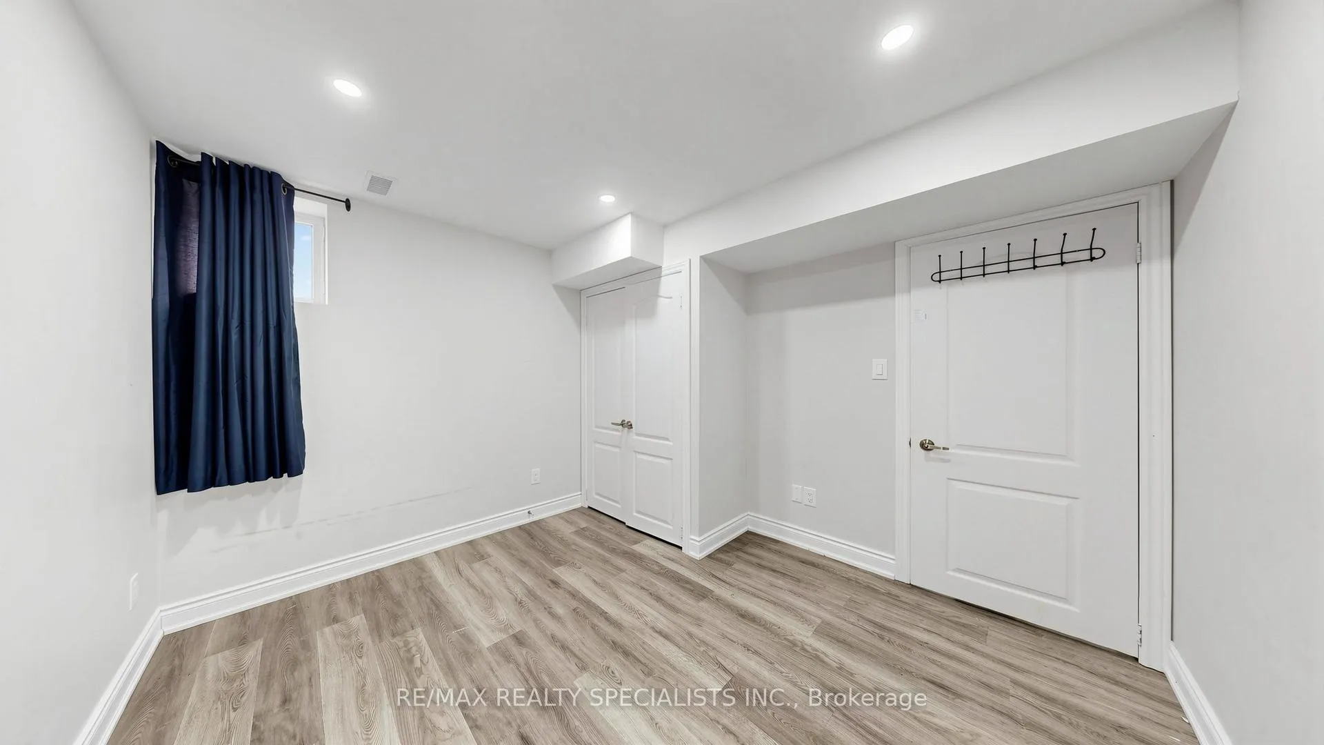 Photo 39 of 13 Vezna Crescent, Brampton, Credit Valley — HOMEH