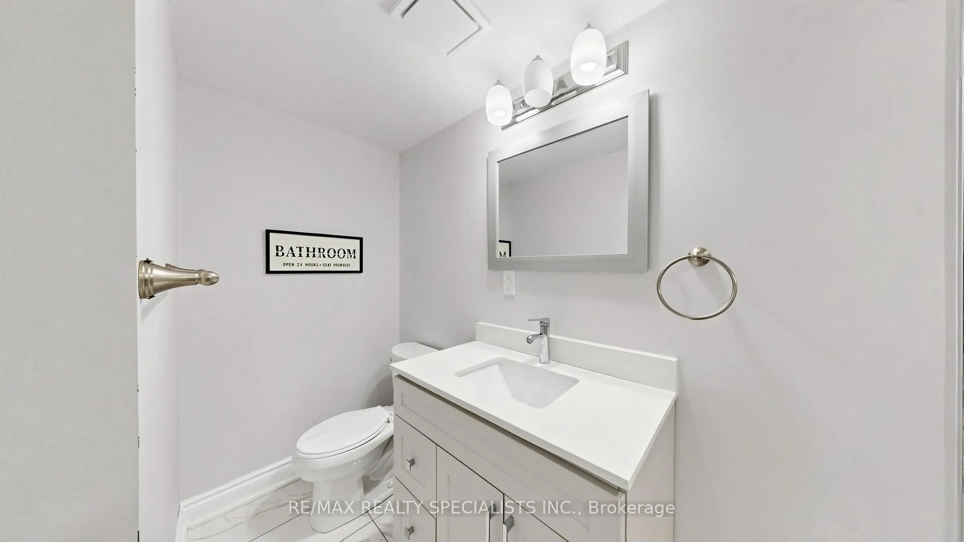 Photo 42 of 13 Vezna Crescent, Brampton, Credit Valley — HOMEH