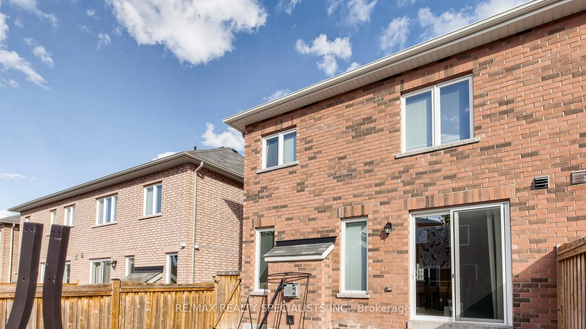 Photo 45 of 13 Vezna Crescent, Brampton, Credit Valley — HOMEH