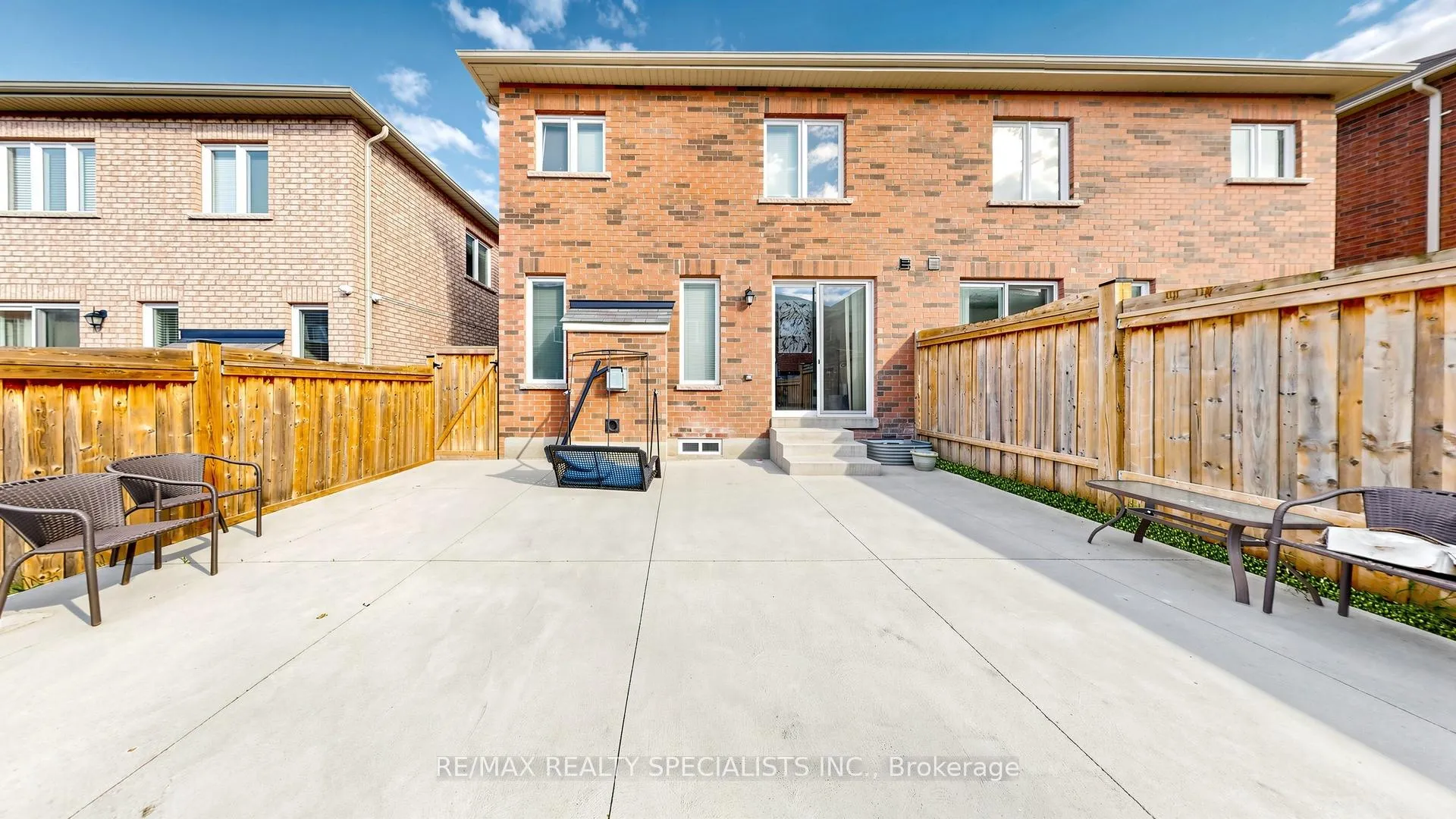 Photo 47 of 13 Vezna Crescent, Brampton, Credit Valley — HOMEH