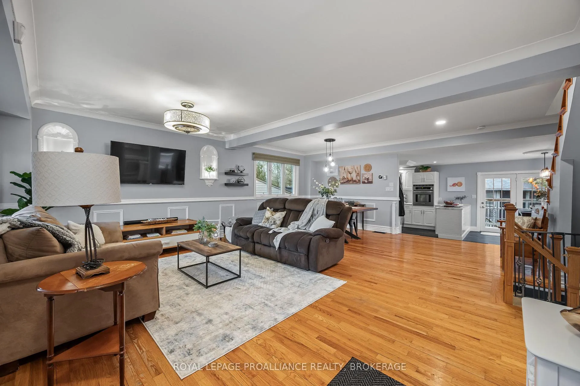 Photo 4 of 55 Shaw Street, Kingston, Rideau — HOMEH
