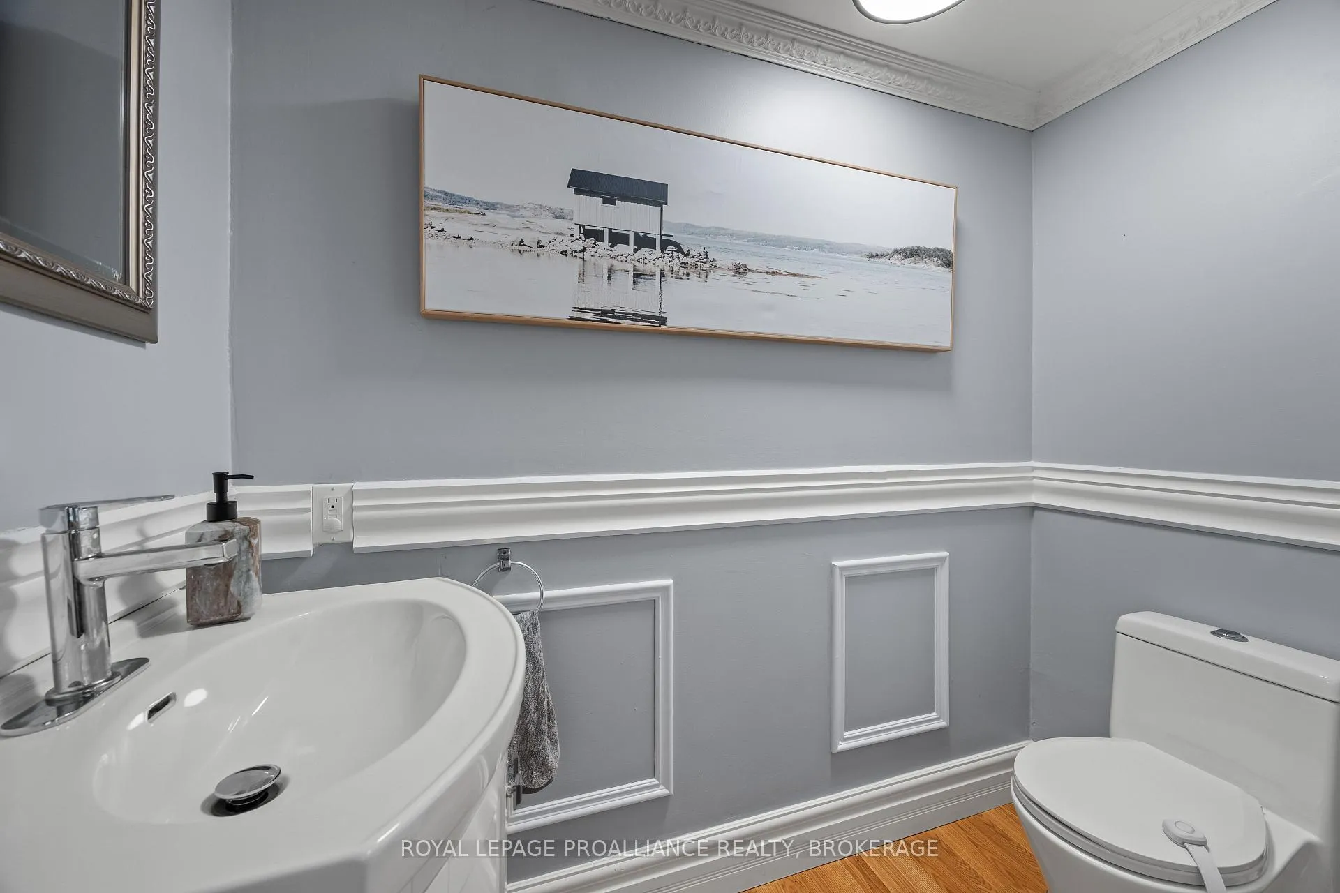 Photo 8 of 55 Shaw Street, Kingston, Rideau — HOMEH