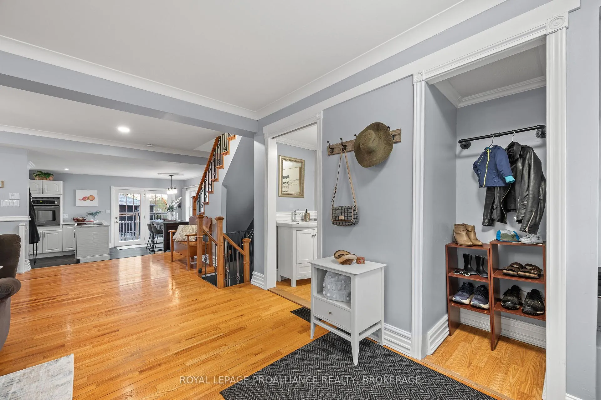 Photo 9 of 55 Shaw Street, Kingston, Rideau — HOMEH