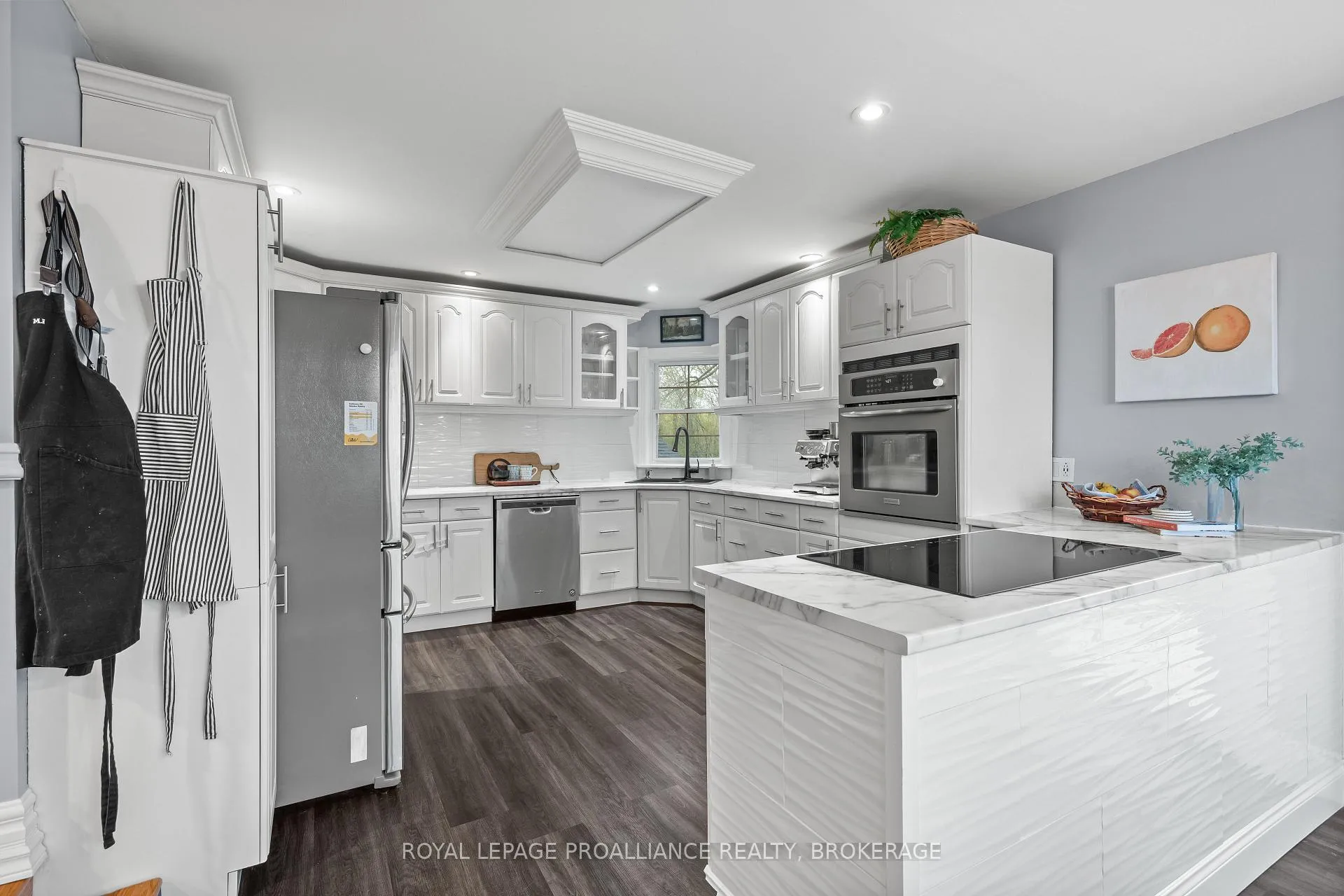 Photo 13 of 55 Shaw Street, Kingston, Rideau — HOMEH