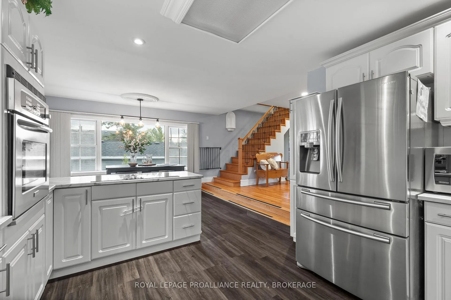 Photo 16 of 55 Shaw Street, Kingston, Rideau — HOMEH