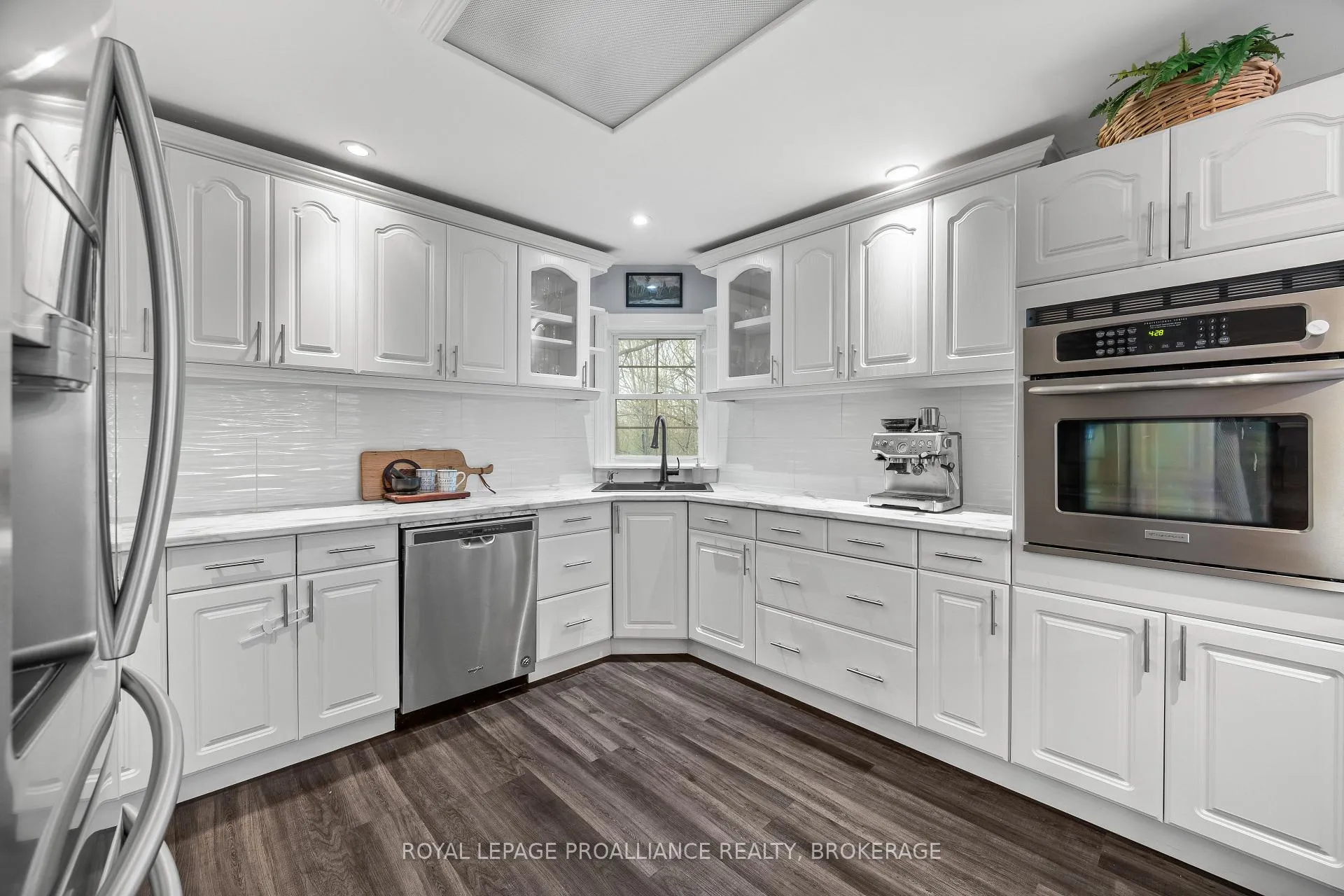 Photo 17 of 55 Shaw Street, Kingston, Rideau — HOMEH