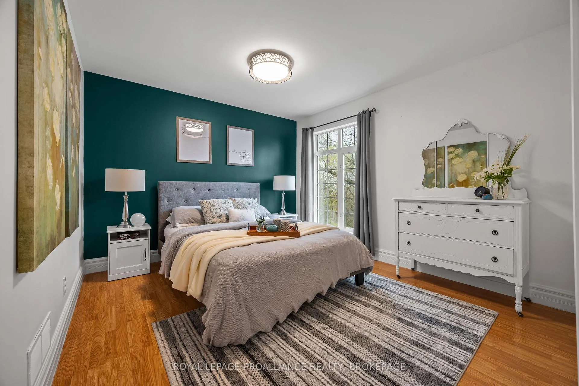 Photo 24 of 55 Shaw Street, Kingston, Rideau — HOMEH