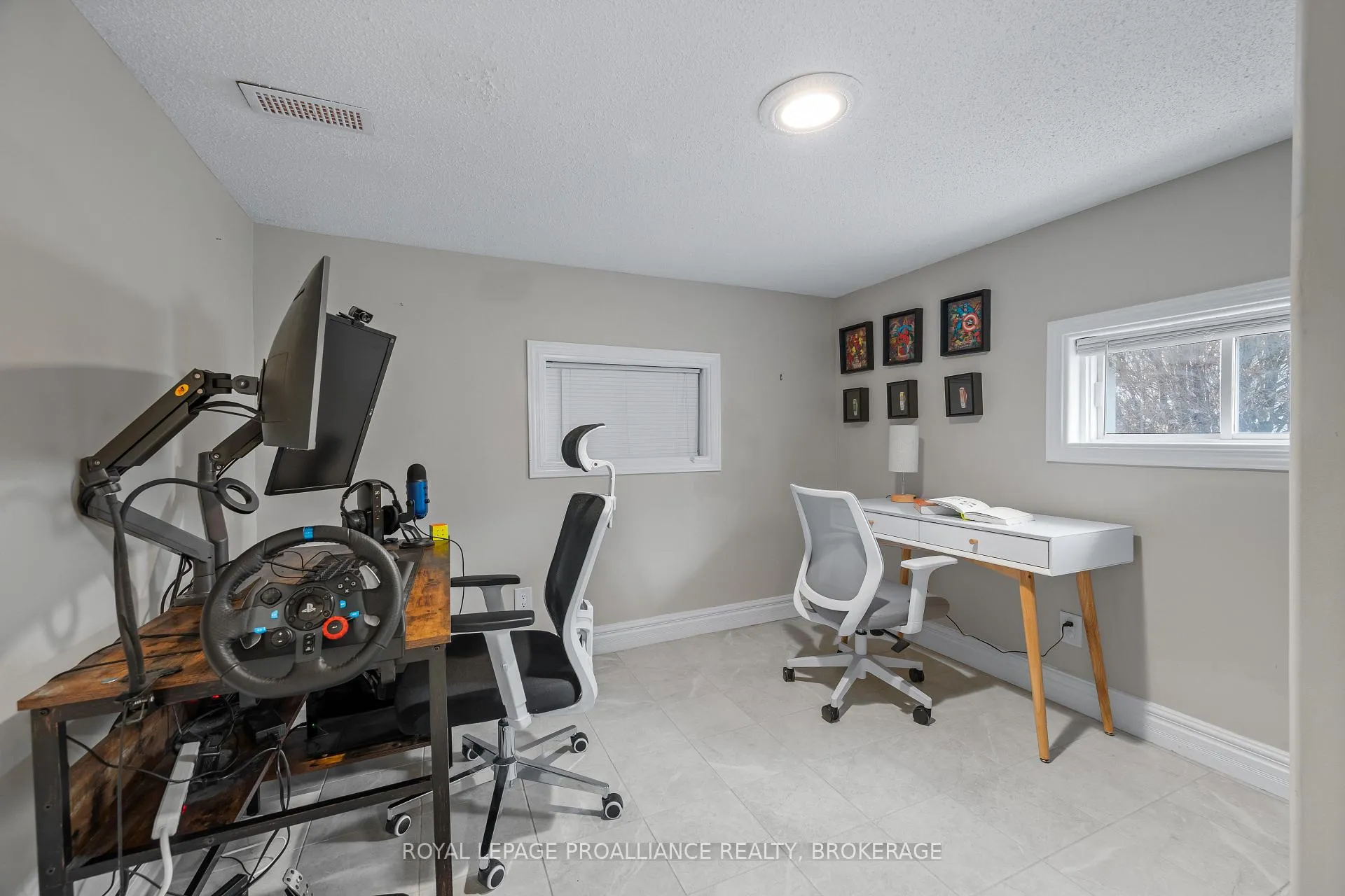 Photo 32 of 55 Shaw Street, Kingston, Rideau — HOMEH
