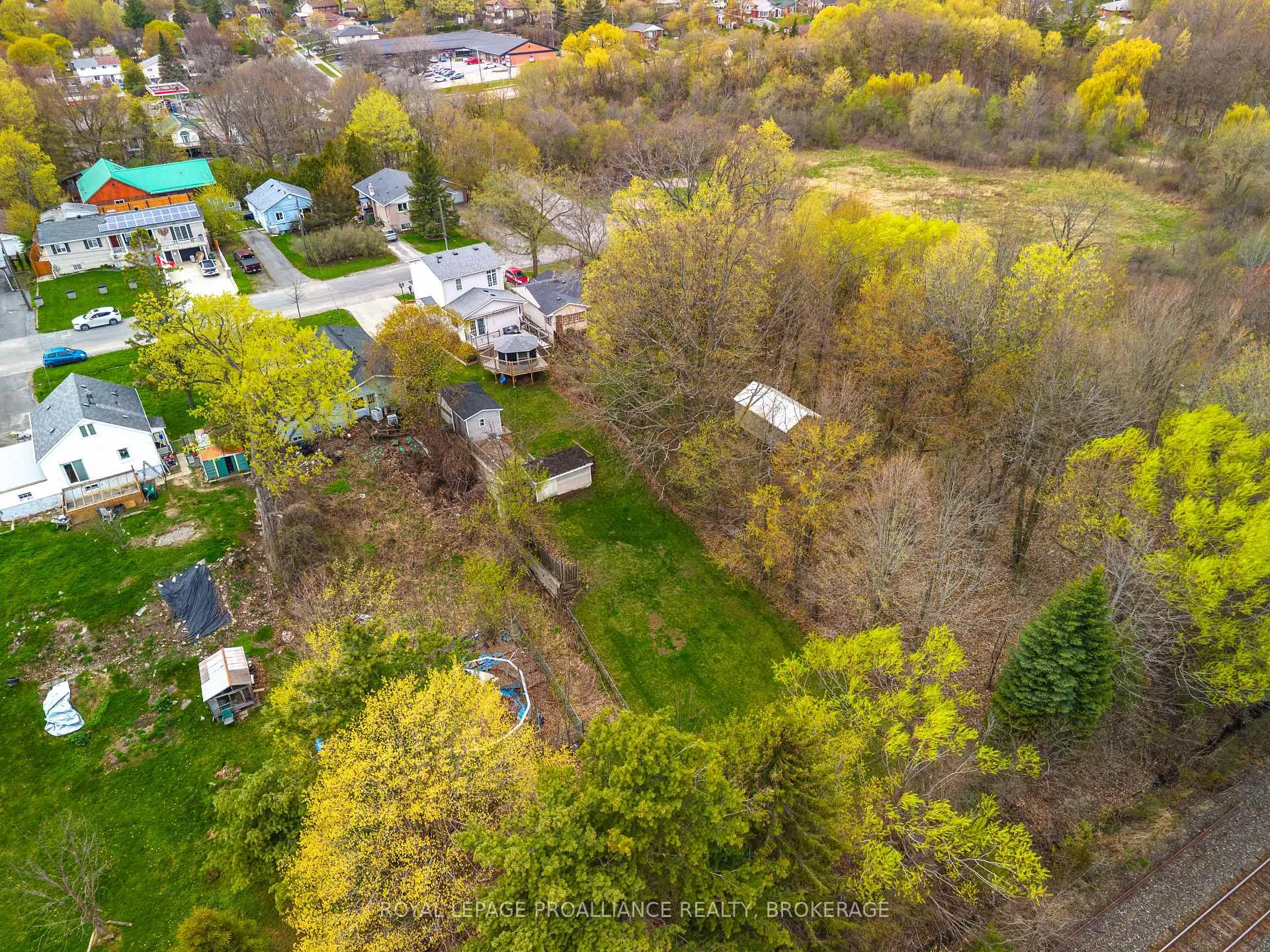 Photo 46 of 55 Shaw Street, Kingston, Rideau — HOMEH