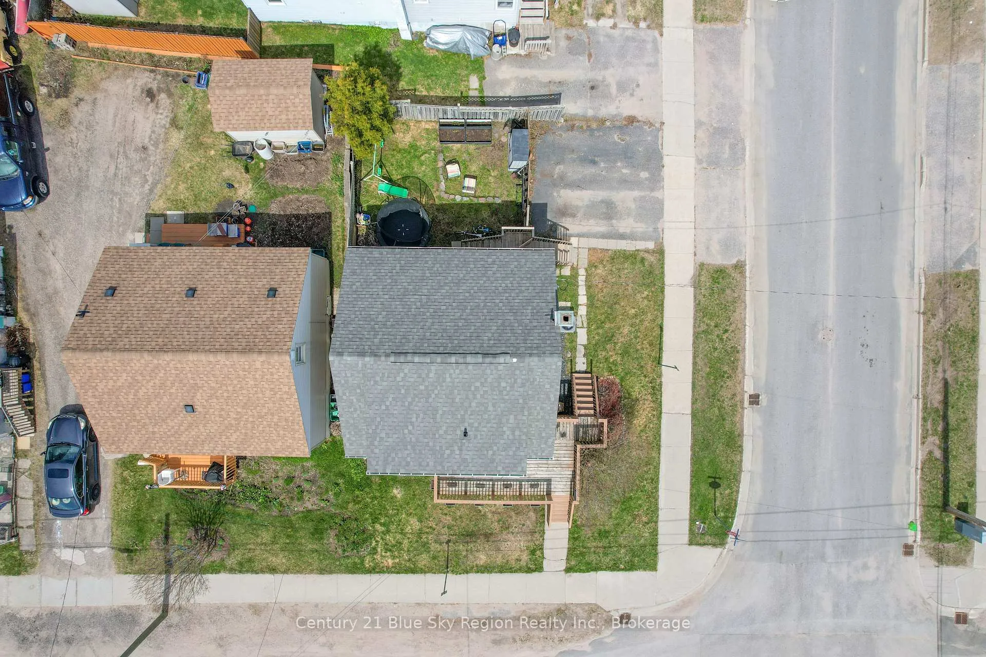 Photo 15 of 890 Fraser Street, North Bay, Central — HOMEH