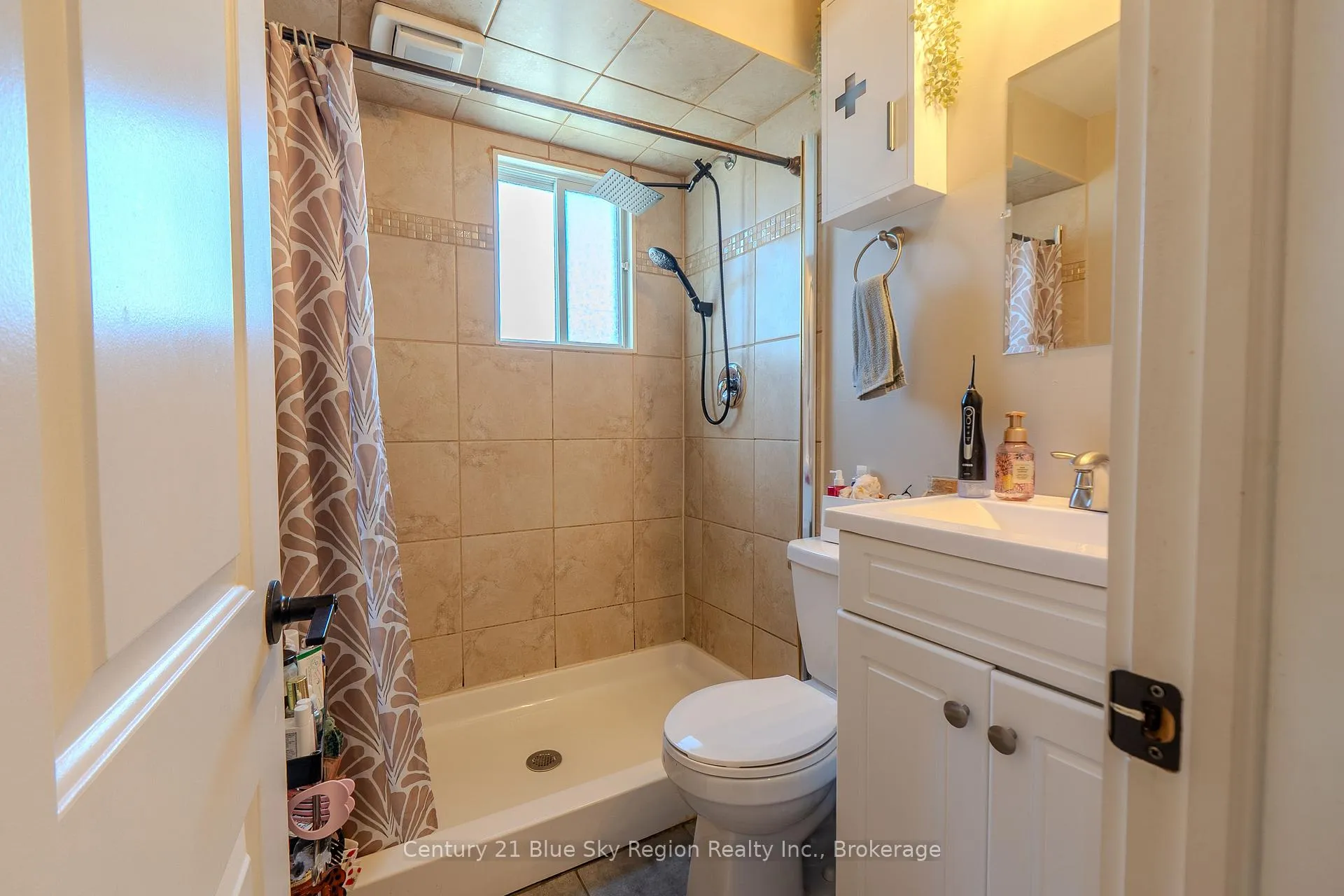 Photo 30 of 890 Fraser Street, North Bay, Central — HOMEH