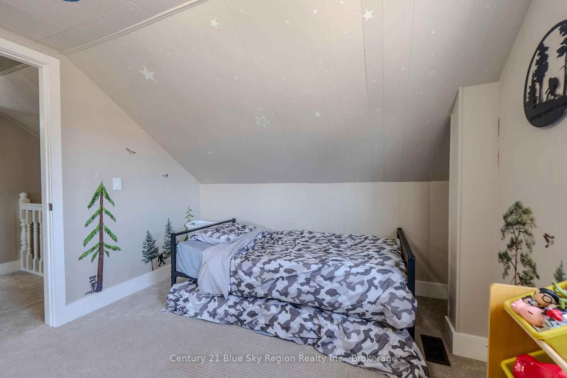 Photo 37 of 890 Fraser Street, North Bay, Central — HOMEH