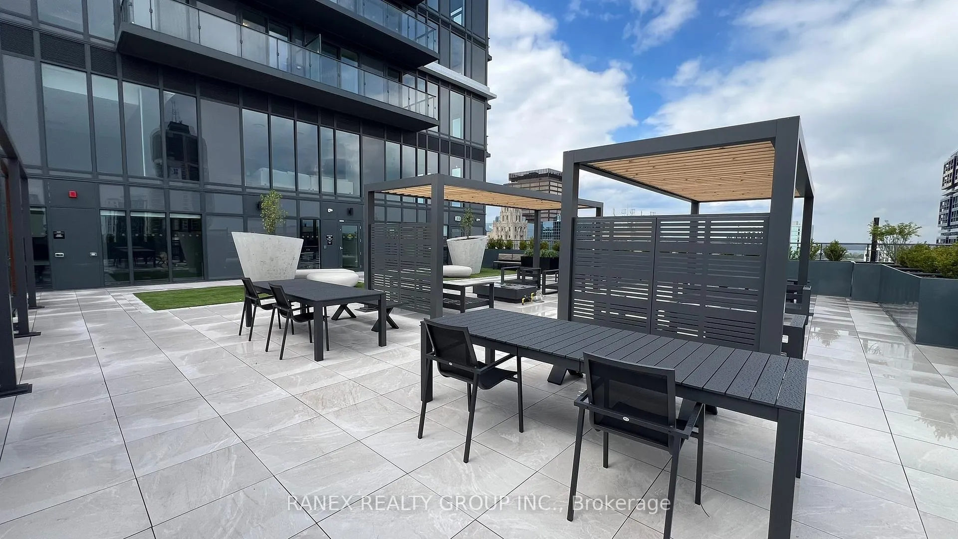 Photo 33 of Unit 2611, 75 James Street S, Hamilton, Corktown — HOMEH