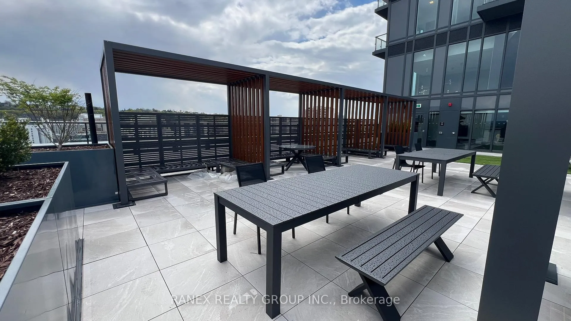 Photo 34 of Unit 2611, 75 James Street S, Hamilton, Corktown — HOMEH
