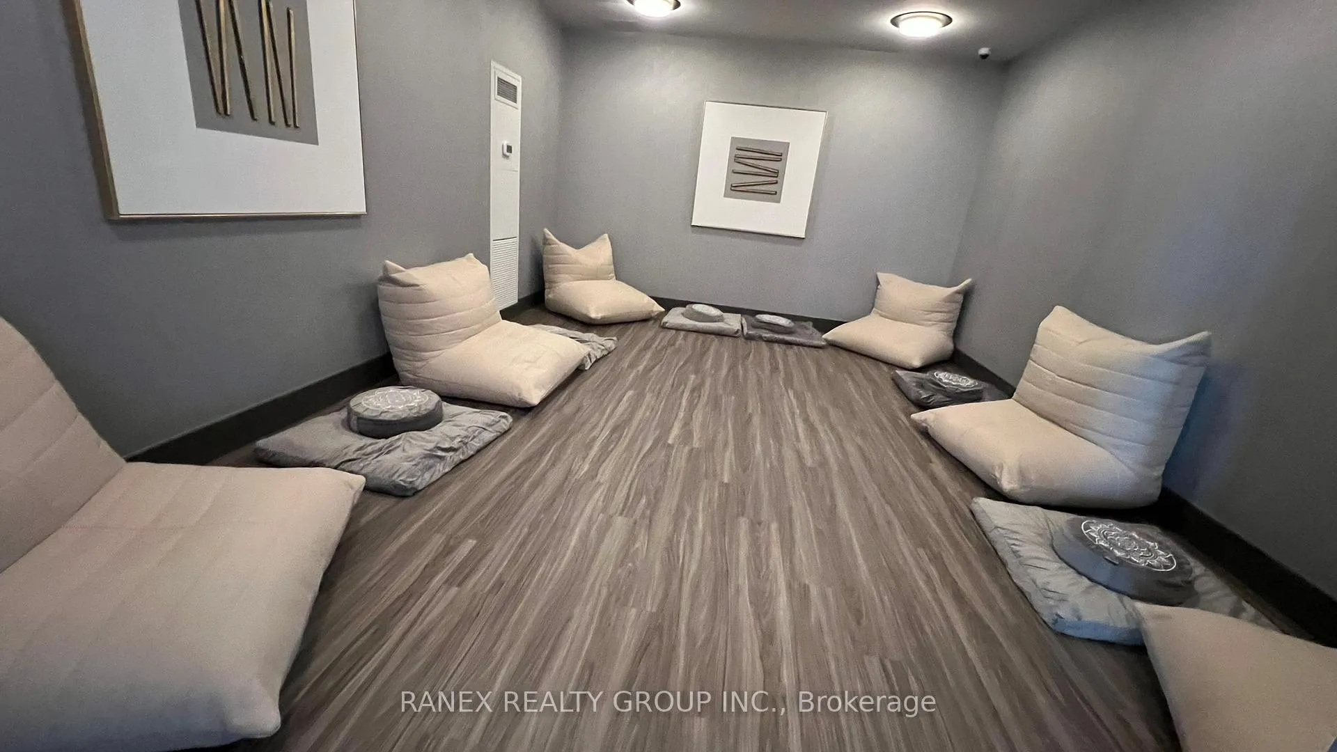 Photo 41 of Unit 2611, 75 James Street S, Hamilton, Corktown — HOMEH