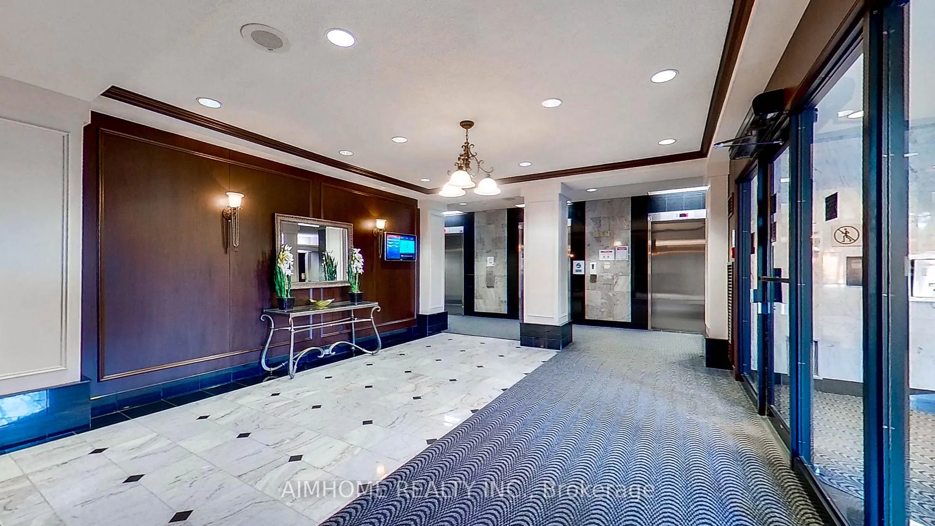 Photo 2 of Unit 608, 110 Promenade Circle, Vaughan, Brownridge — HOMEH