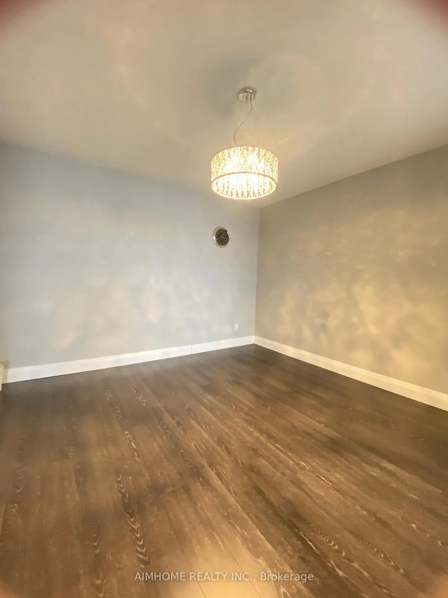 Photo 9 of Unit 608, 110 Promenade Circle, Vaughan, Brownridge — HOMEH