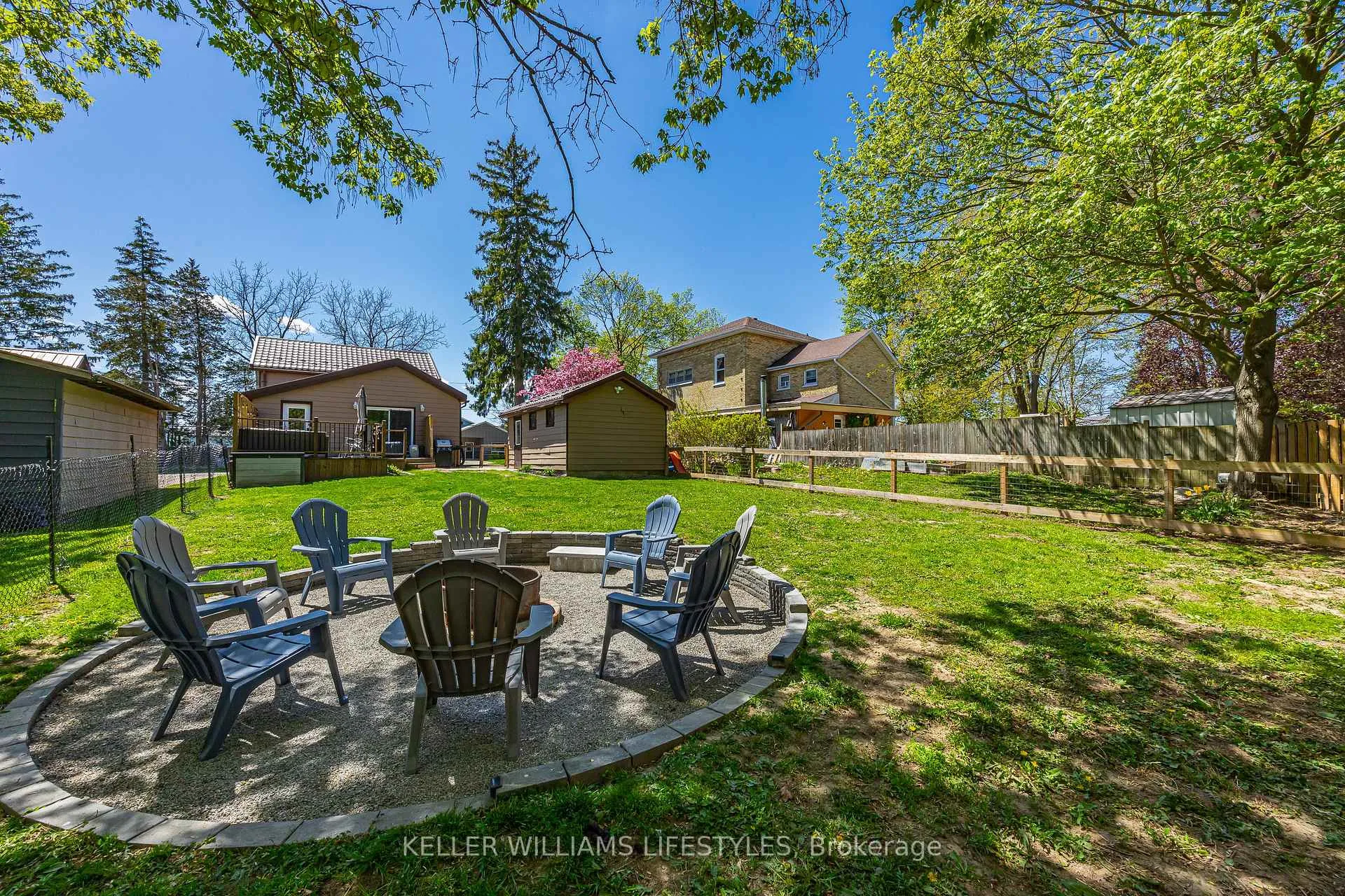 Photo 4 of 150 Mill Street, North Middlesex, Parkhill — HOMEH