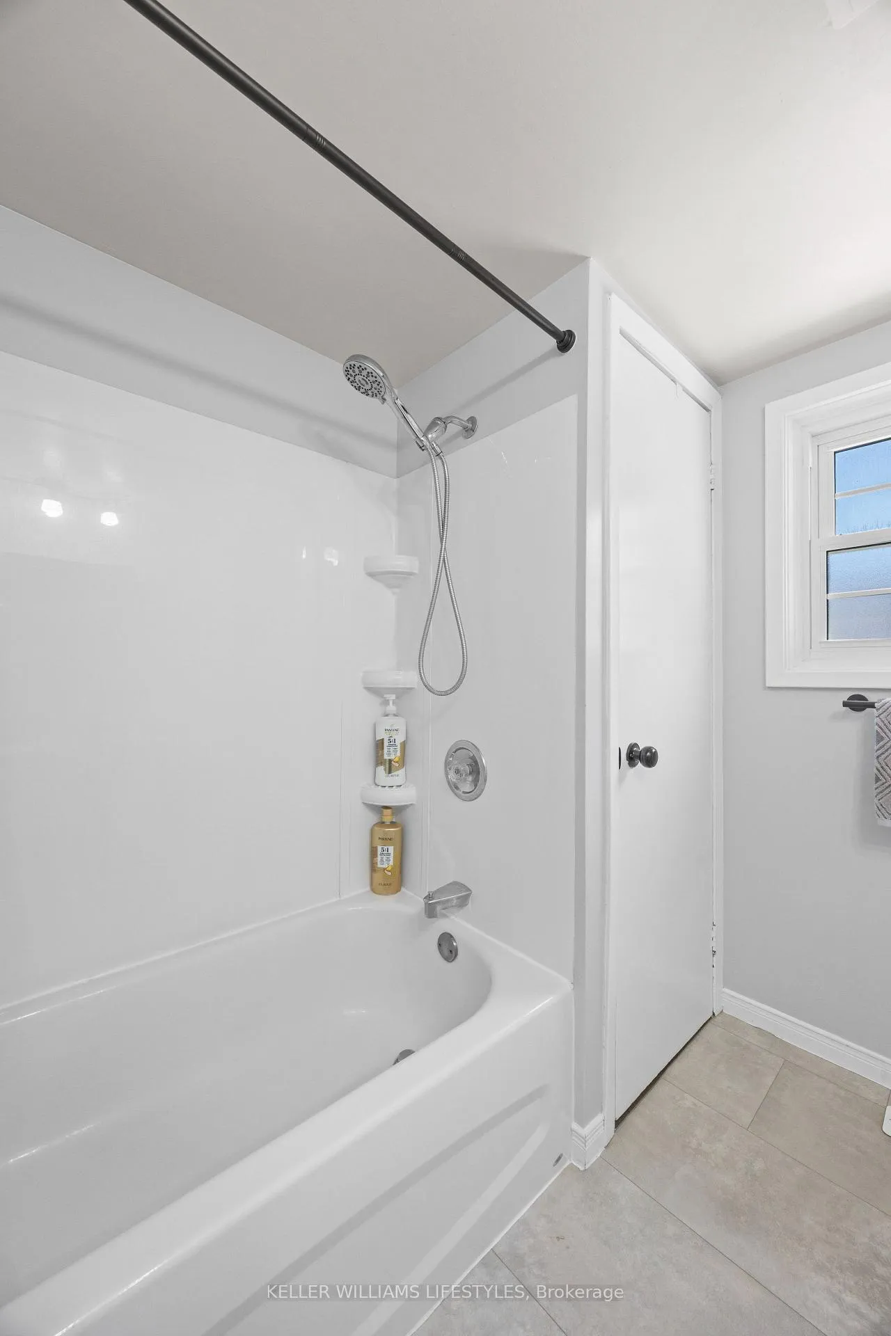 Photo 25 of 150 Mill Street, North Middlesex, Parkhill — HOMEH
