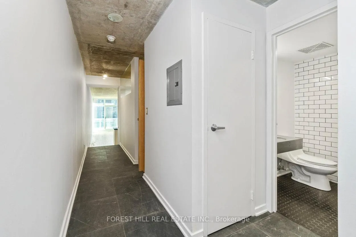 Photo 2 of Unit 411, 388 Richmond Street, Toronto, Waterfront Communities — HOMEH