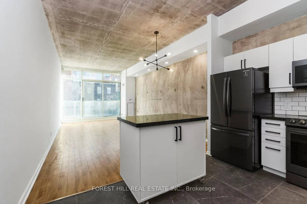 Photo 4 of Unit 411, 388 Richmond Street, Toronto, Waterfront Communities — HOMEH