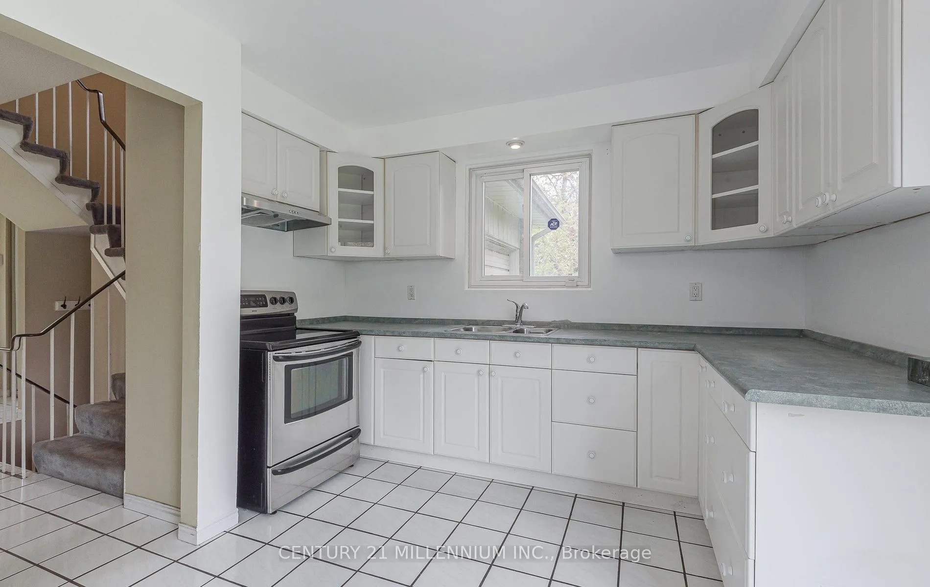 Photo 14 of 3 Longbourne Crescent, Brampton, Westgate — HOMEH
