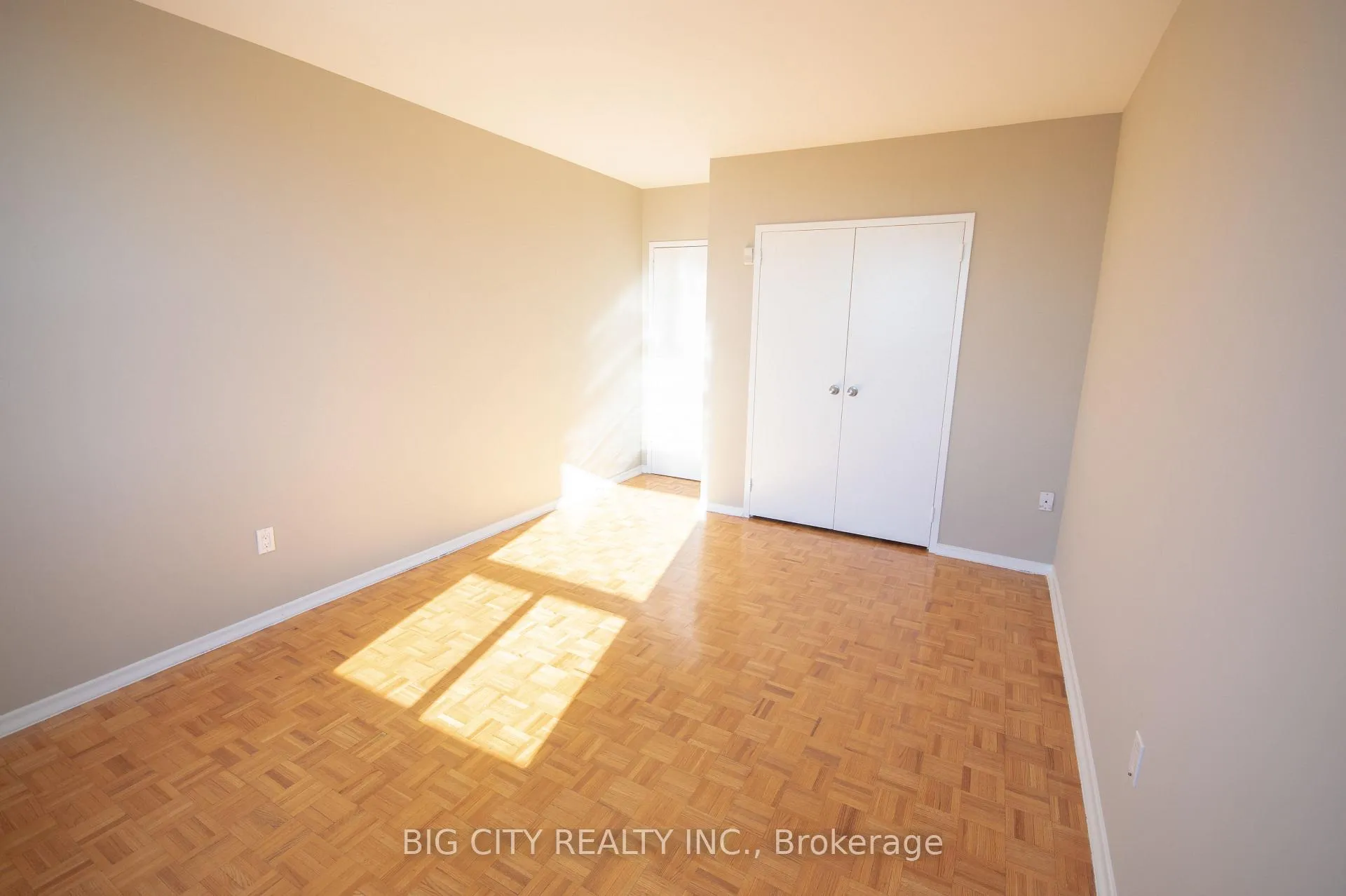 Photo 6 of Unit 18, 50 Cambridge Avenue, Toronto, Playter Estates-Danforth — HOMEH