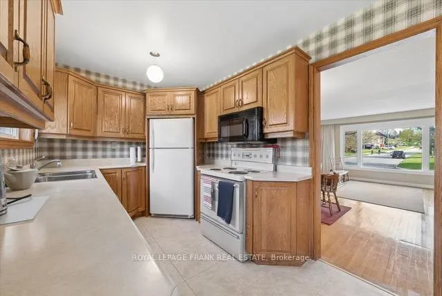 Photo 13 of 87 Mill Street, Uxbridge — HOMEH