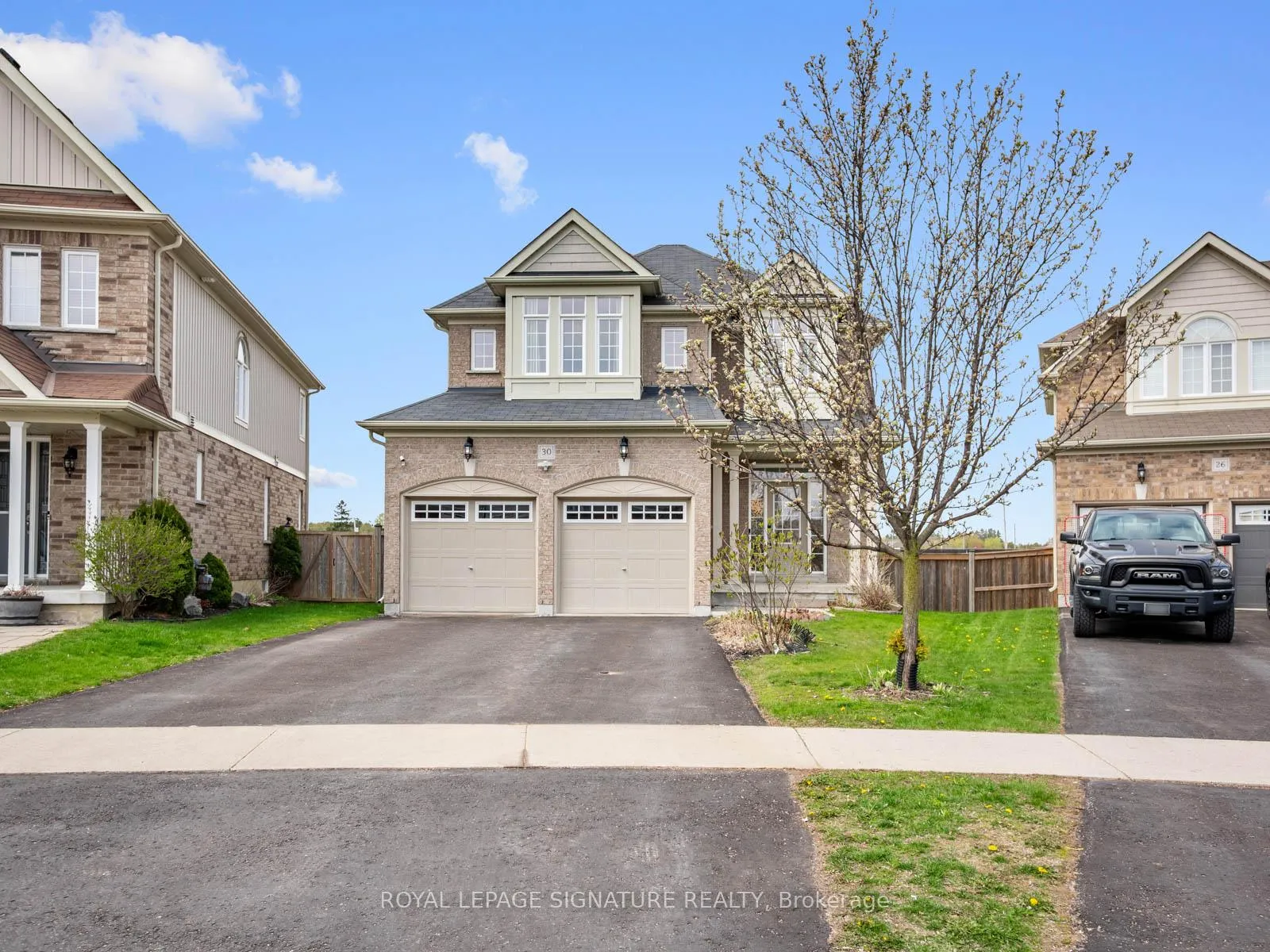 Photo 2 of 30 Westover Drive, Clarington, Bowmanville — HOMEH