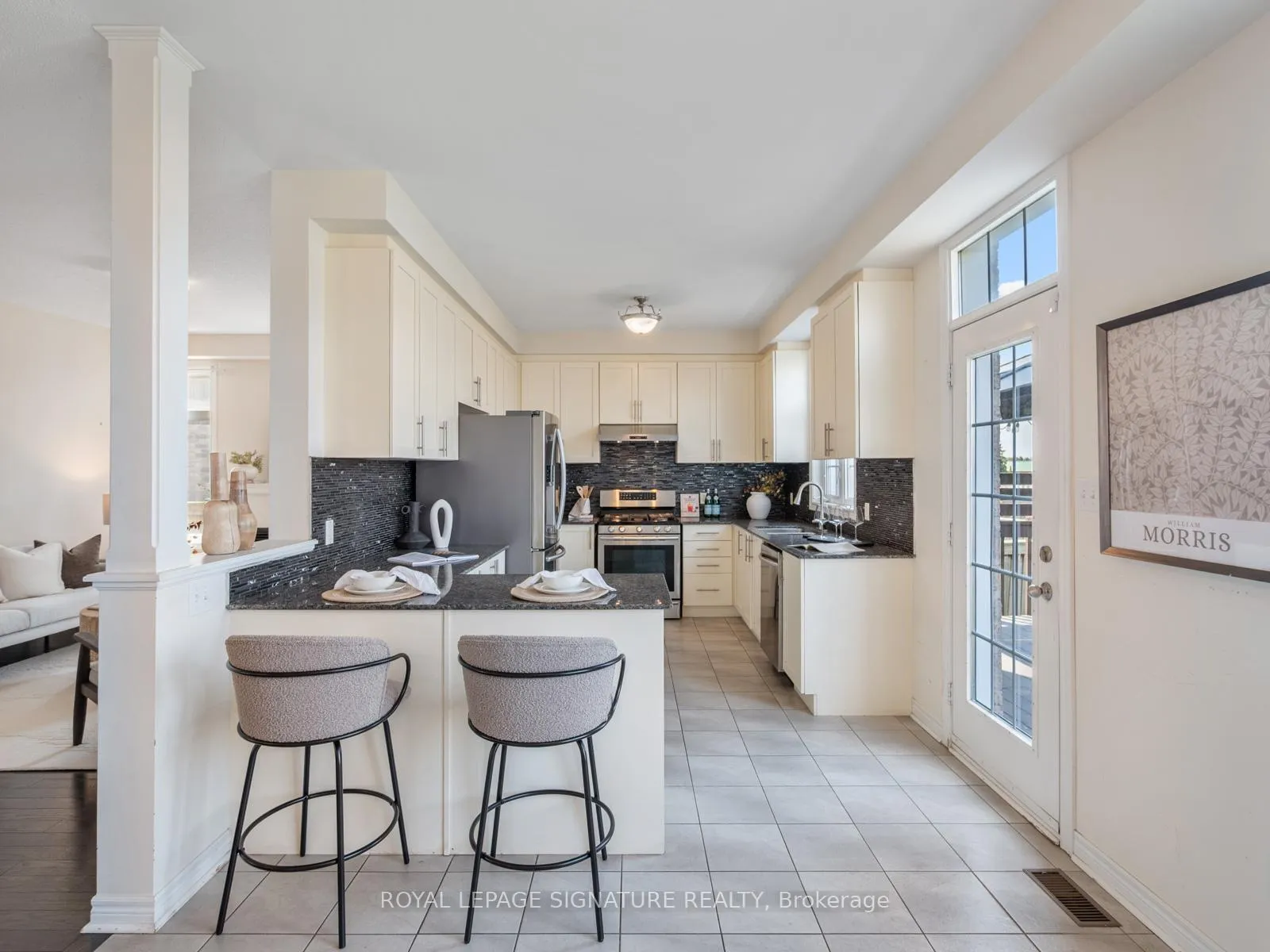 Photo 10 of 30 Westover Drive, Clarington, Bowmanville — HOMEH