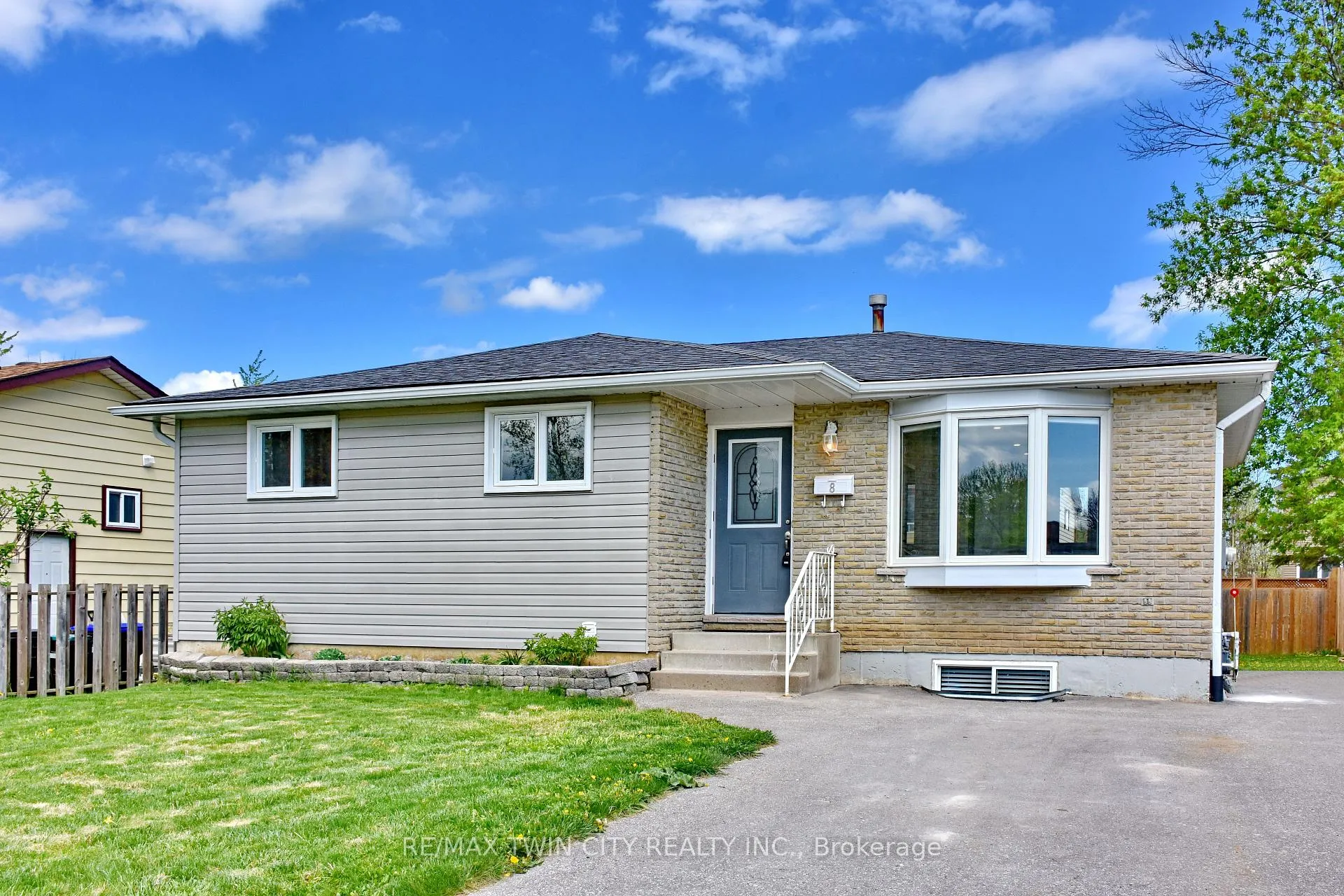 Photo 2 of Unit 2, 8 Rhonda Road, Collingwood — HOMEH