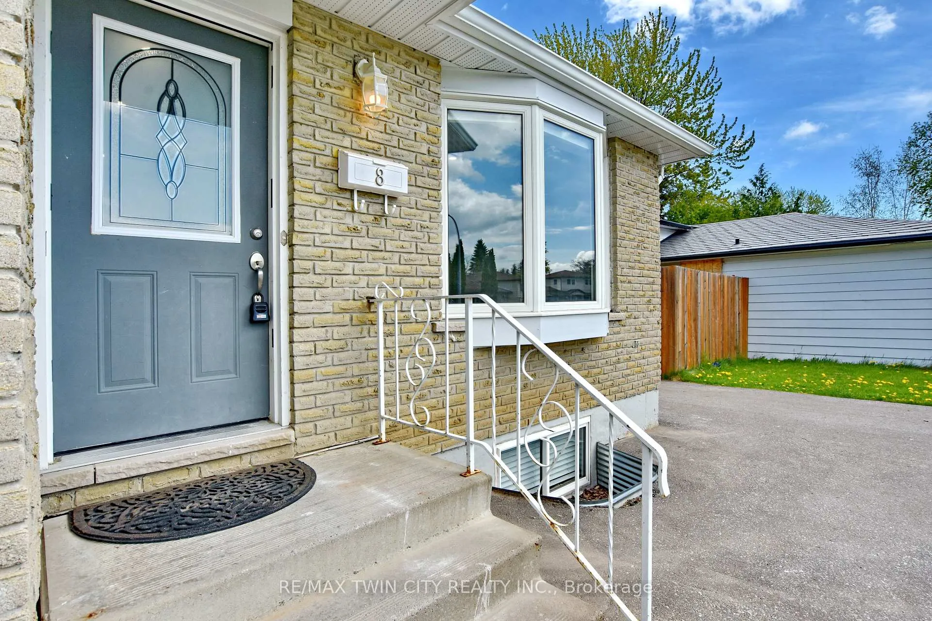 Photo 3 of Unit 2, 8 Rhonda Road, Collingwood — HOMEH