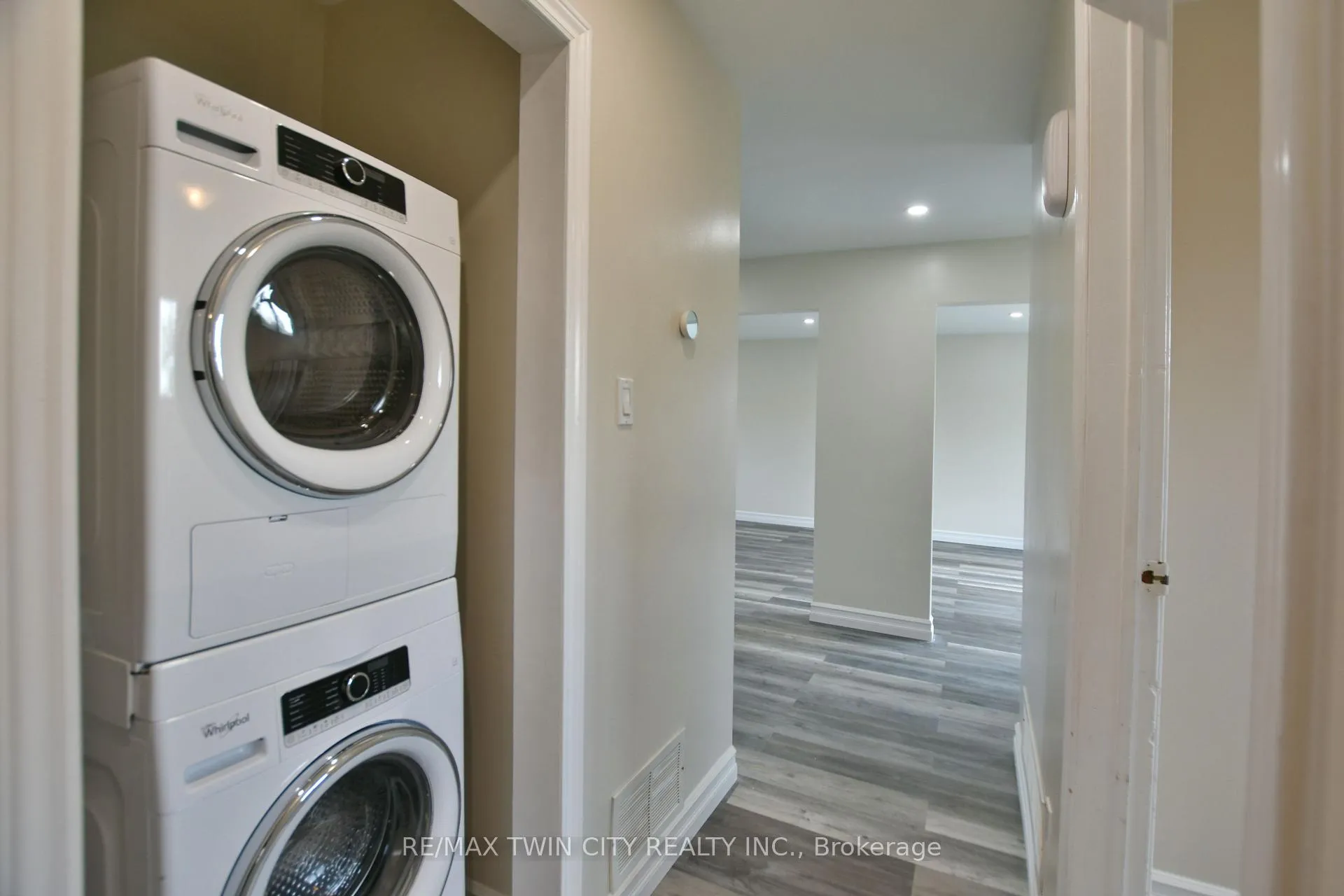 Photo 15 of Unit 2, 8 Rhonda Road, Collingwood — HOMEH
