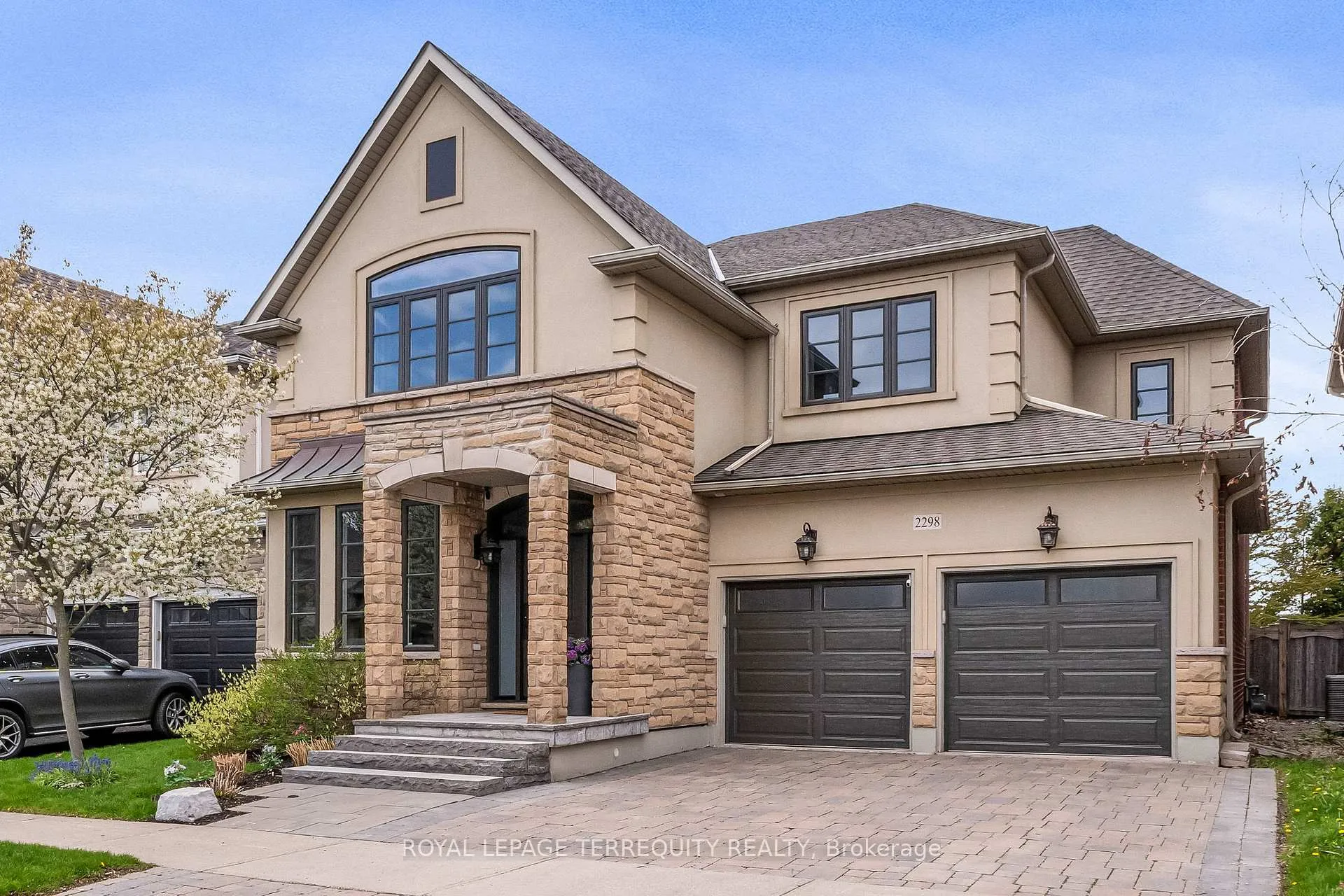 Photo 1 of 2298 Millstone Drive, Oakville, Westmount — HOMEH