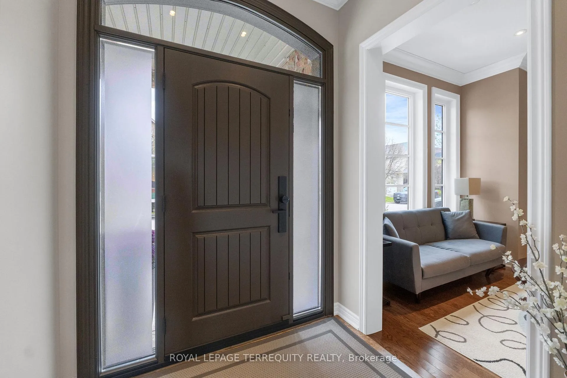 Photo 2 of 2298 Millstone Drive, Oakville, Westmount — HOMEH