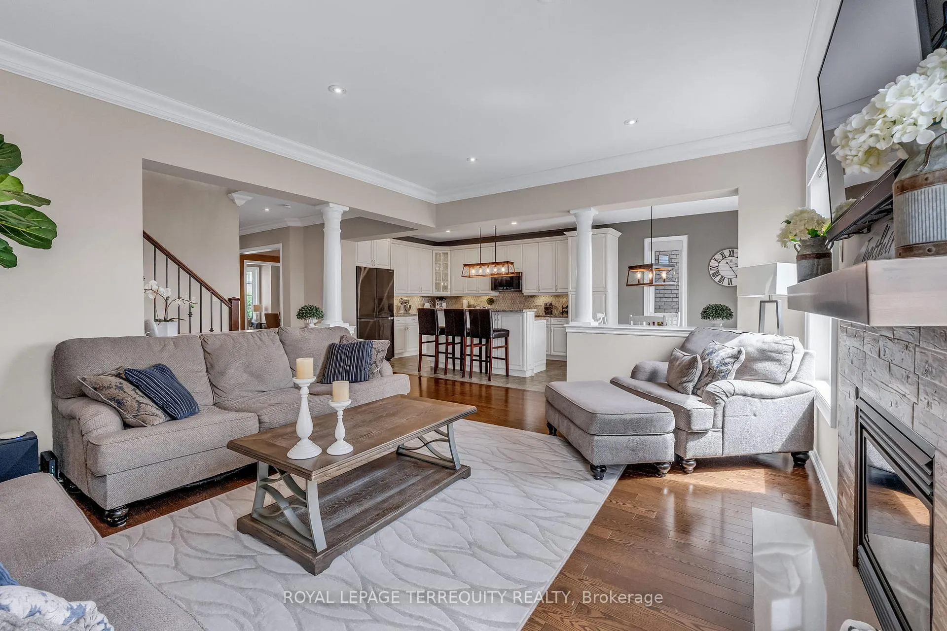 Photo 15 of 2298 Millstone Drive, Oakville, Westmount — HOMEH