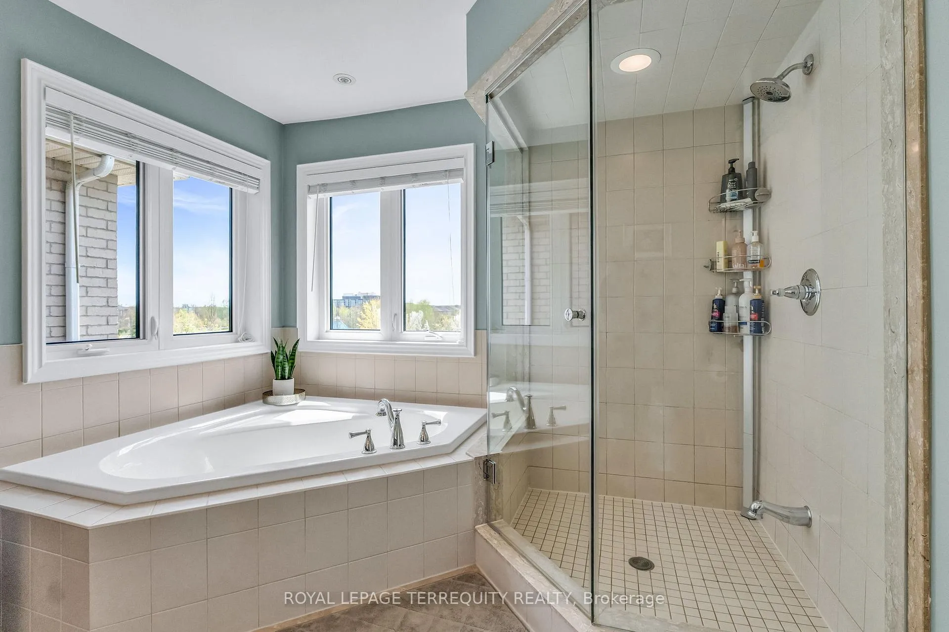 Photo 24 of 2298 Millstone Drive, Oakville, Westmount — HOMEH