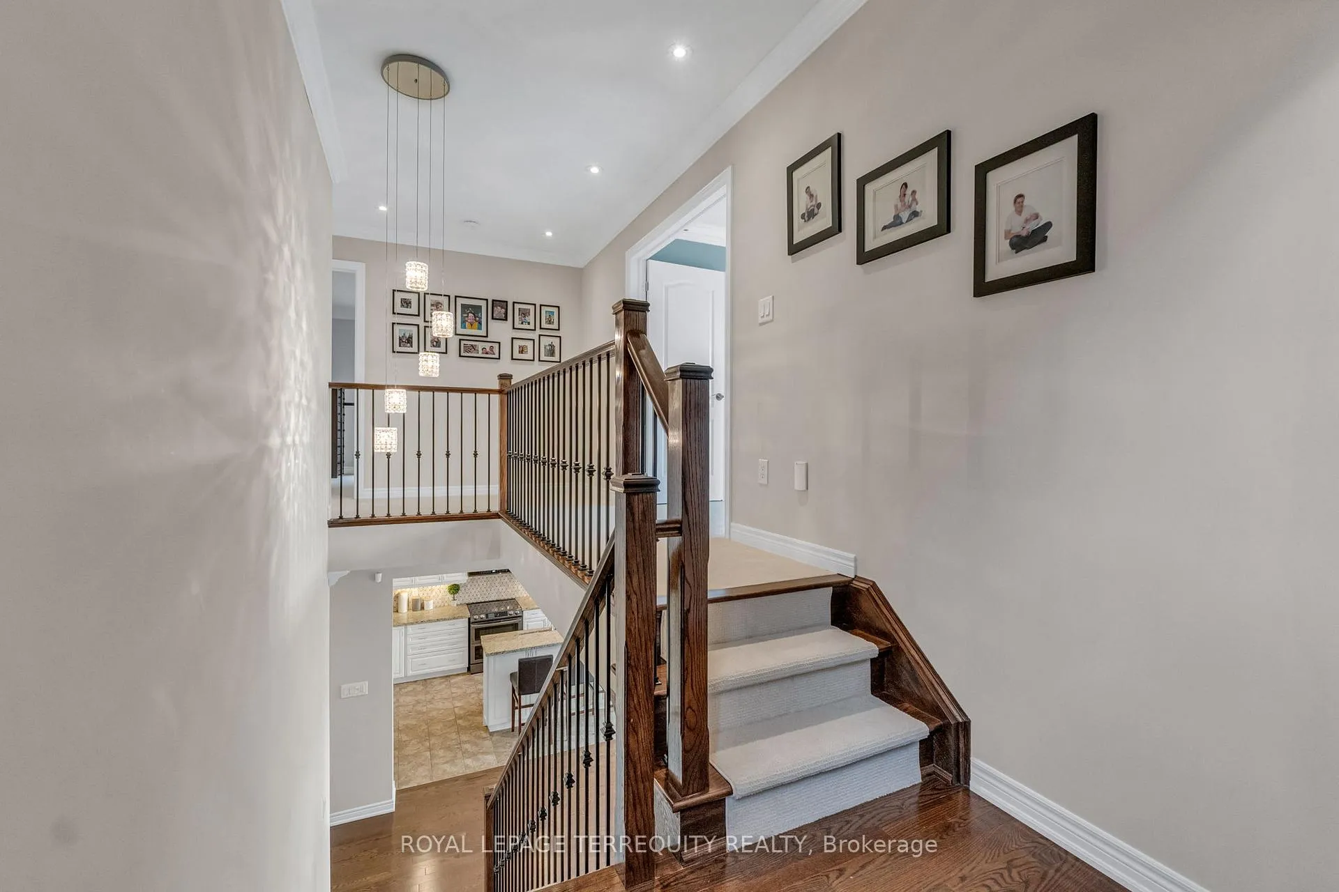 Photo 31 of 2298 Millstone Drive, Oakville, Westmount — HOMEH