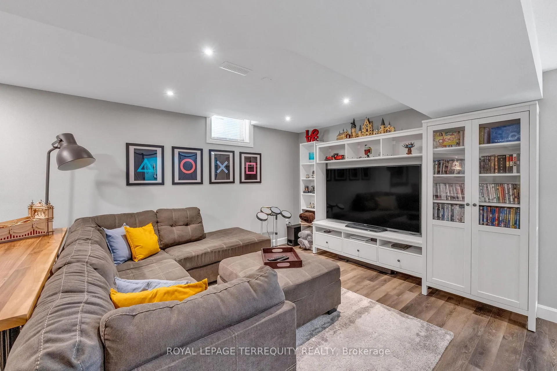 Photo 34 of 2298 Millstone Drive, Oakville, Westmount — HOMEH