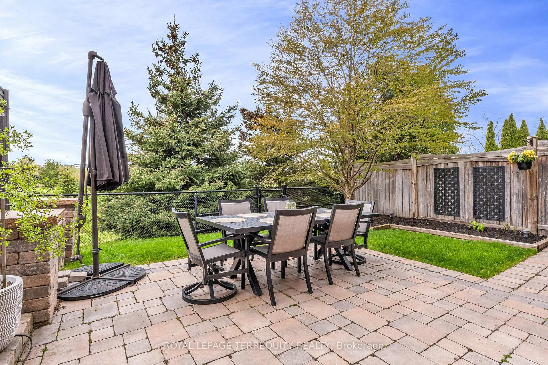 Photo 40 of 2298 Millstone Drive, Oakville, Westmount — HOMEH