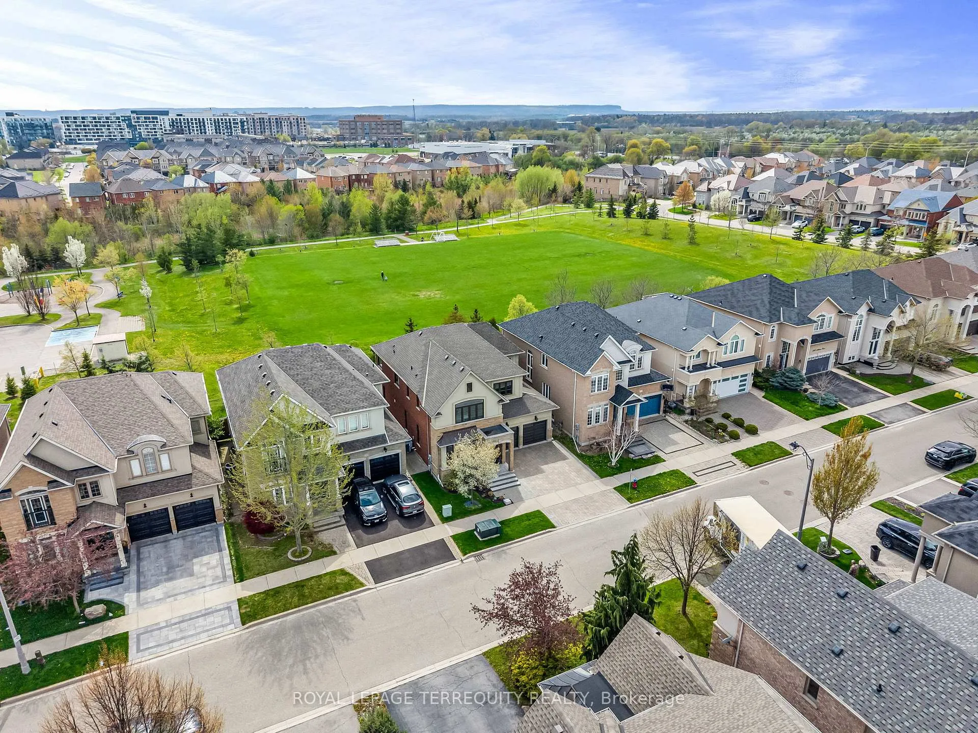 Photo 45 of 2298 Millstone Drive, Oakville, Westmount — HOMEH