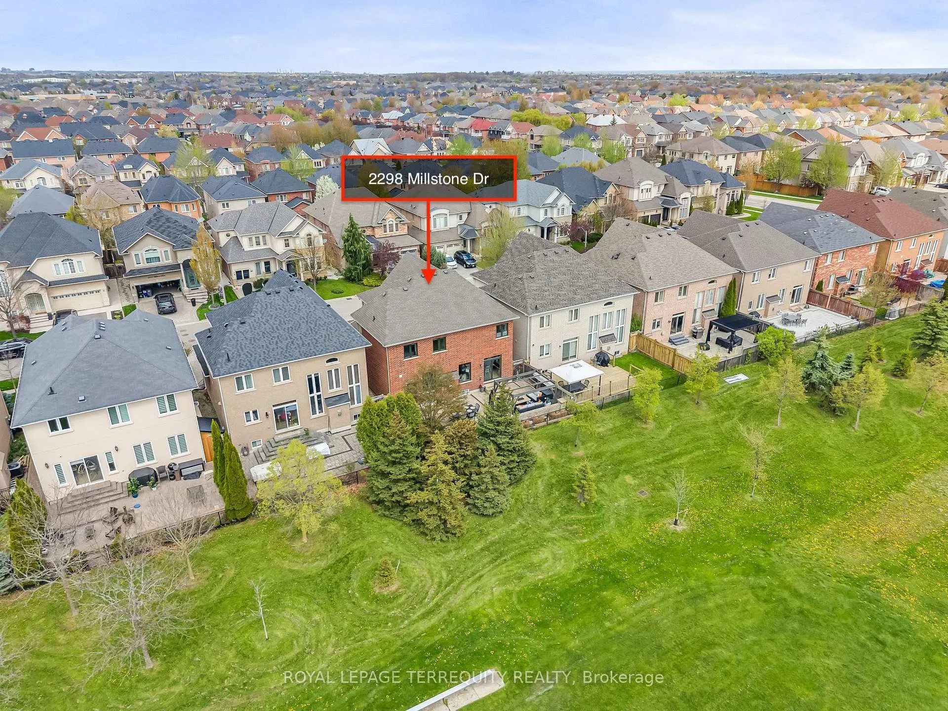 Photo 46 of 2298 Millstone Drive, Oakville, Westmount — HOMEH