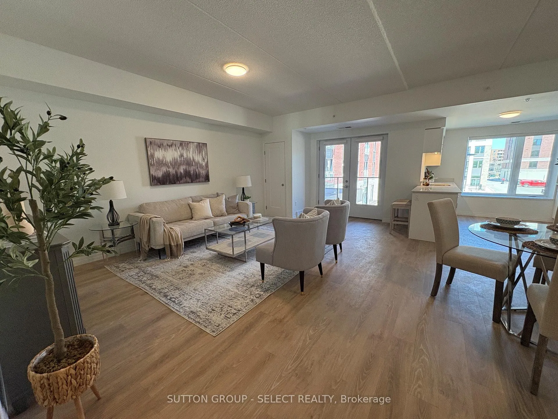 Photo 8 of Unit 415, 351 Hill Street, London, East K — HOMEH