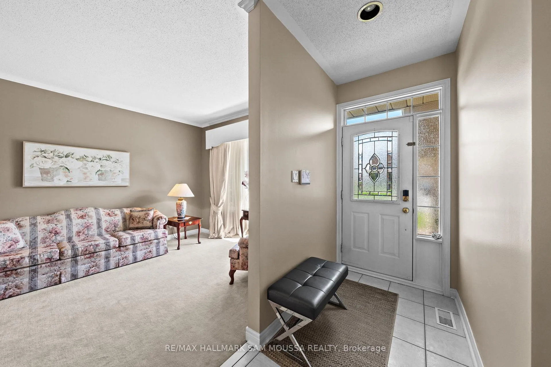 Photo 4 of 3096 Apple Hill Drive, Ottawa, Upper Hunt Club — HOMEH