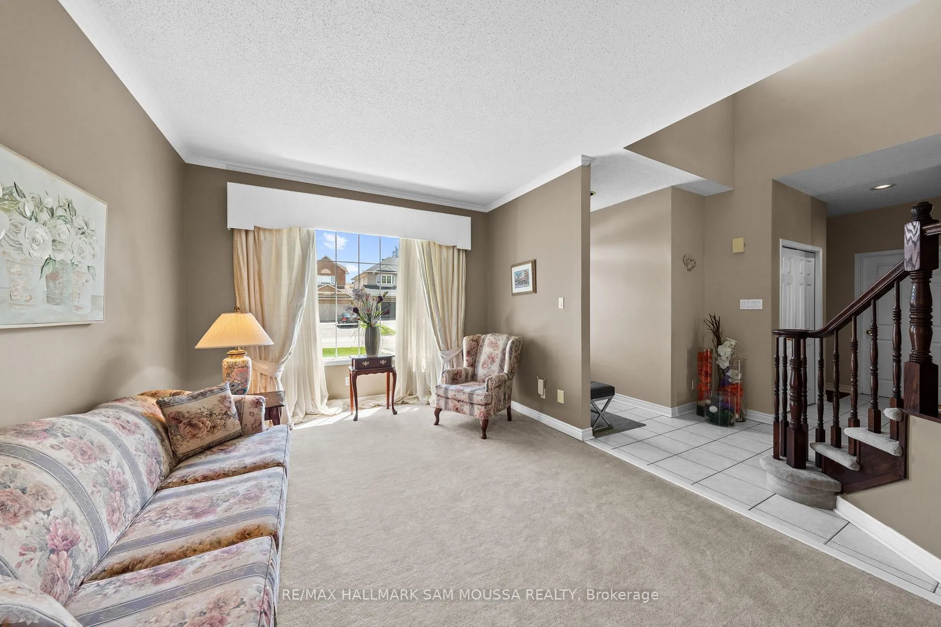 Photo 5 of 3096 Apple Hill Drive, Ottawa, Upper Hunt Club — HOMEH